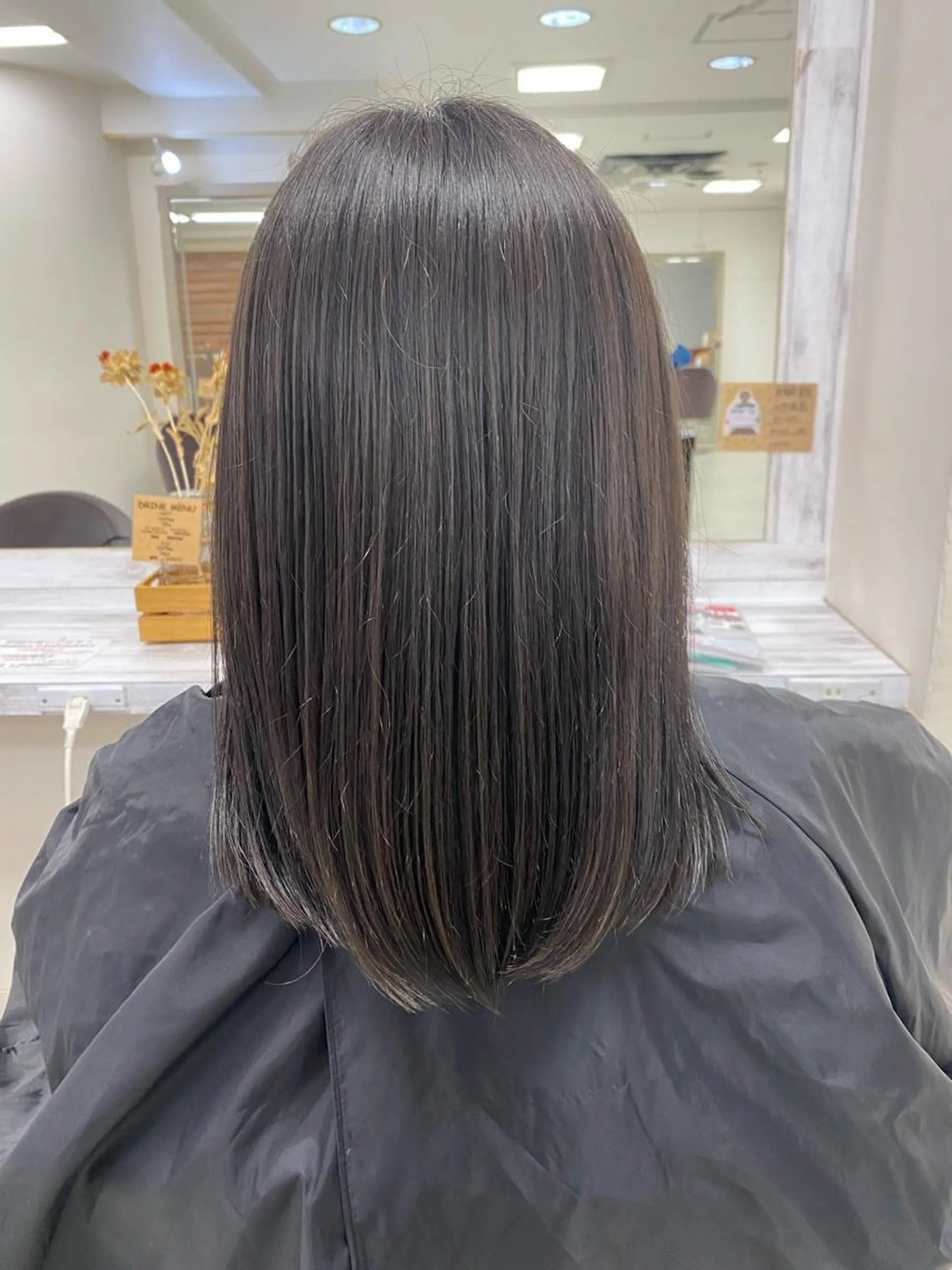 セミロング ヘアカラー 月野涼風 /レイヤーカットのヘアスタイル