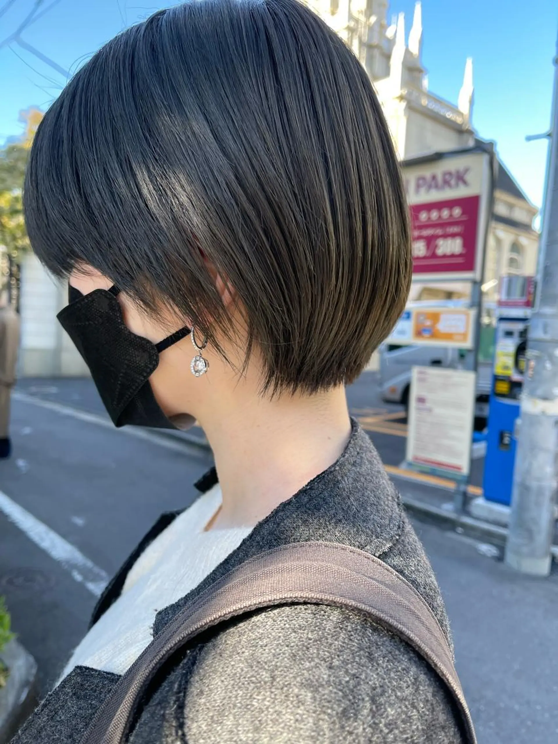 ショート カラー ブリーチ グレージュ オリーブグレージュ オリーブグレー 似合わせショート×透 明感/やじまたかしのヘアスタイル