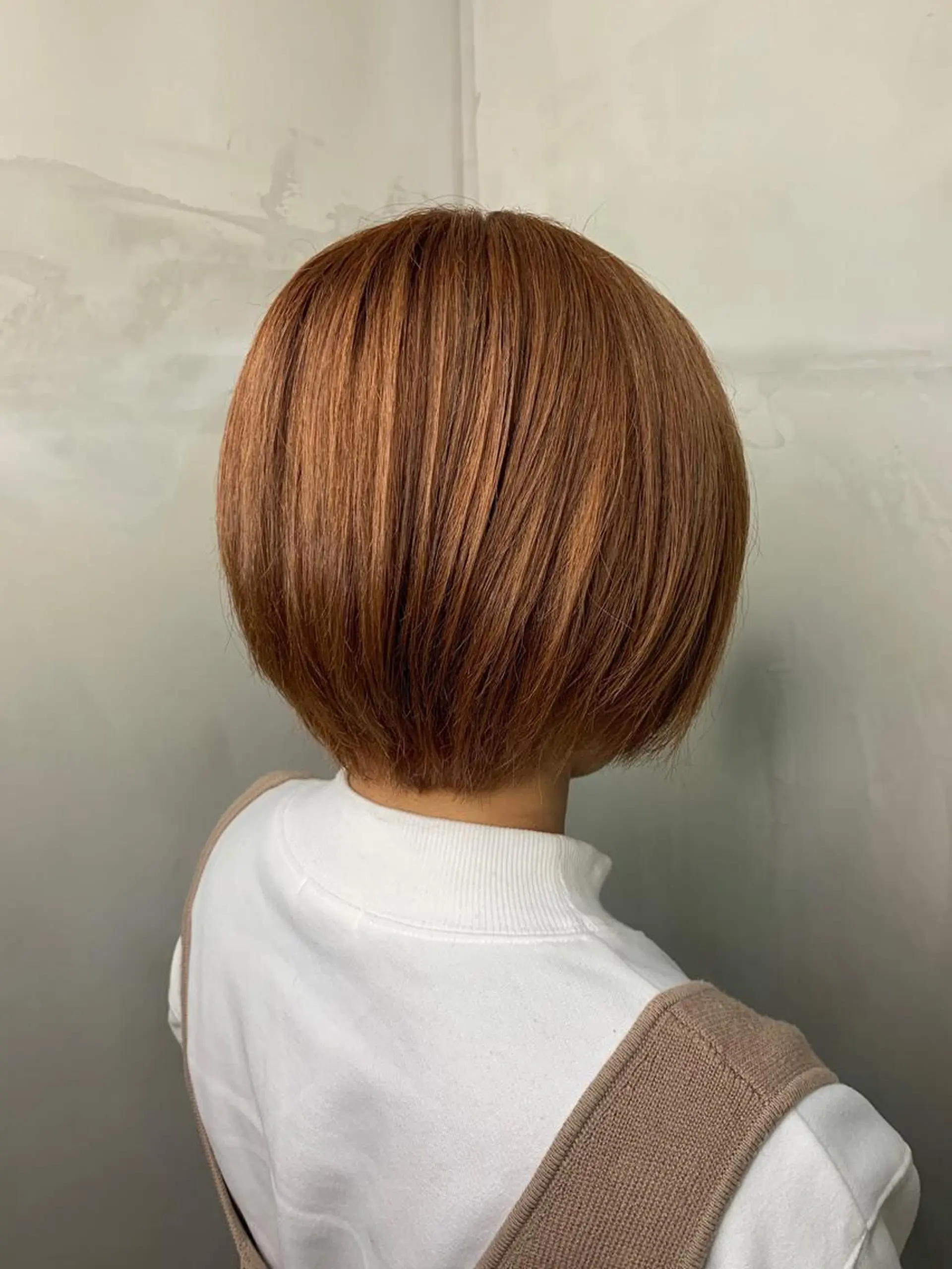 ショート カラー アッシュ バレイヤージュ ベージュカラー ブロンド ブルーカラー ヘアカラー Nishida Ryomaのヘアスタイル
