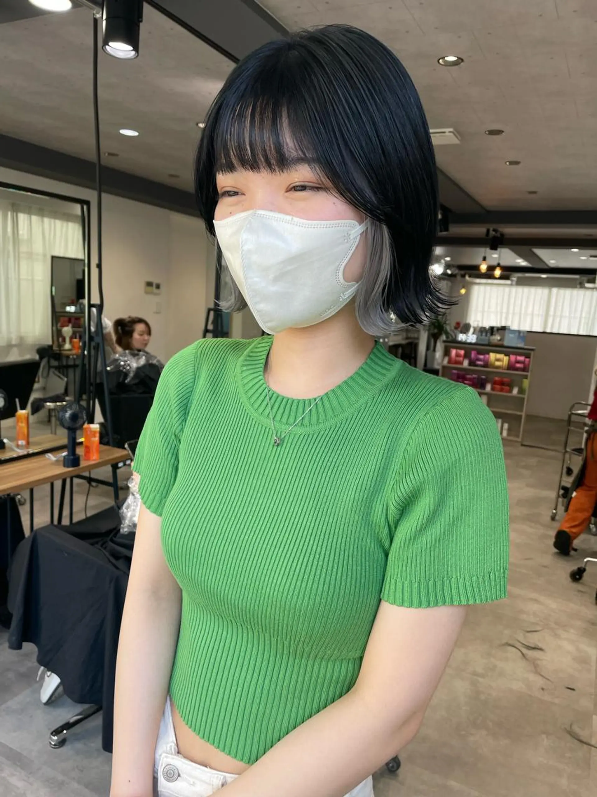 ショート ヘアカラー トリートメント ハイトーンイヤリング カラー清水隆央のヘアスタイル