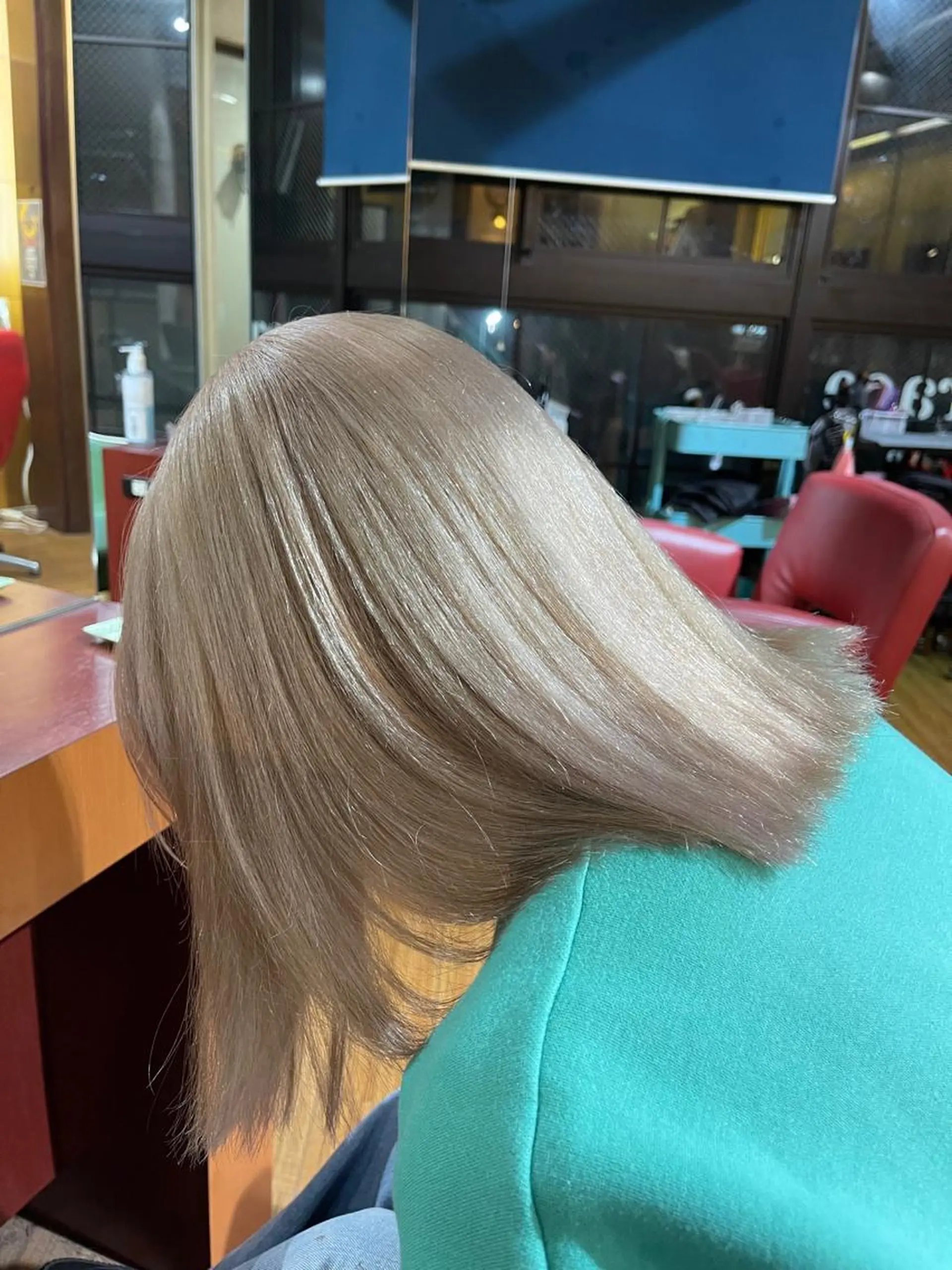 ミディアム EIGHT【店長】 大谷樹生のヘアスタイル