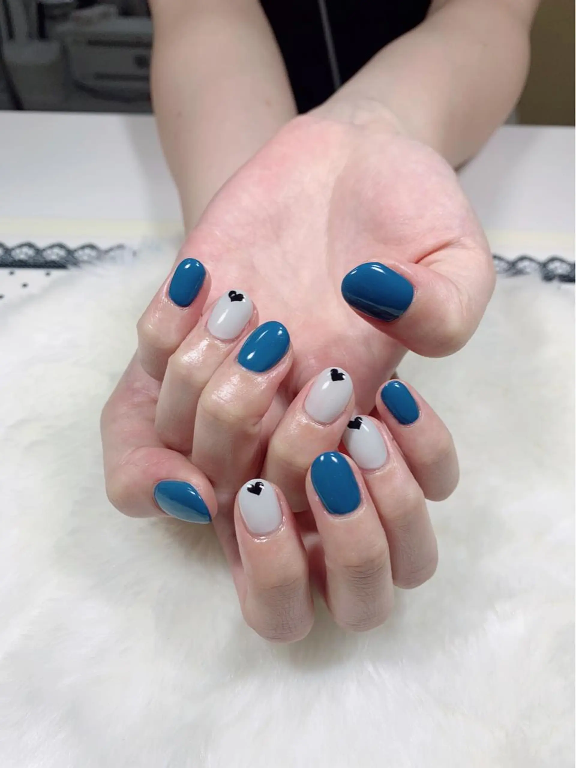 ネイル アートネイル ハート ハンドネイル salon EMANのネイルデザイン
