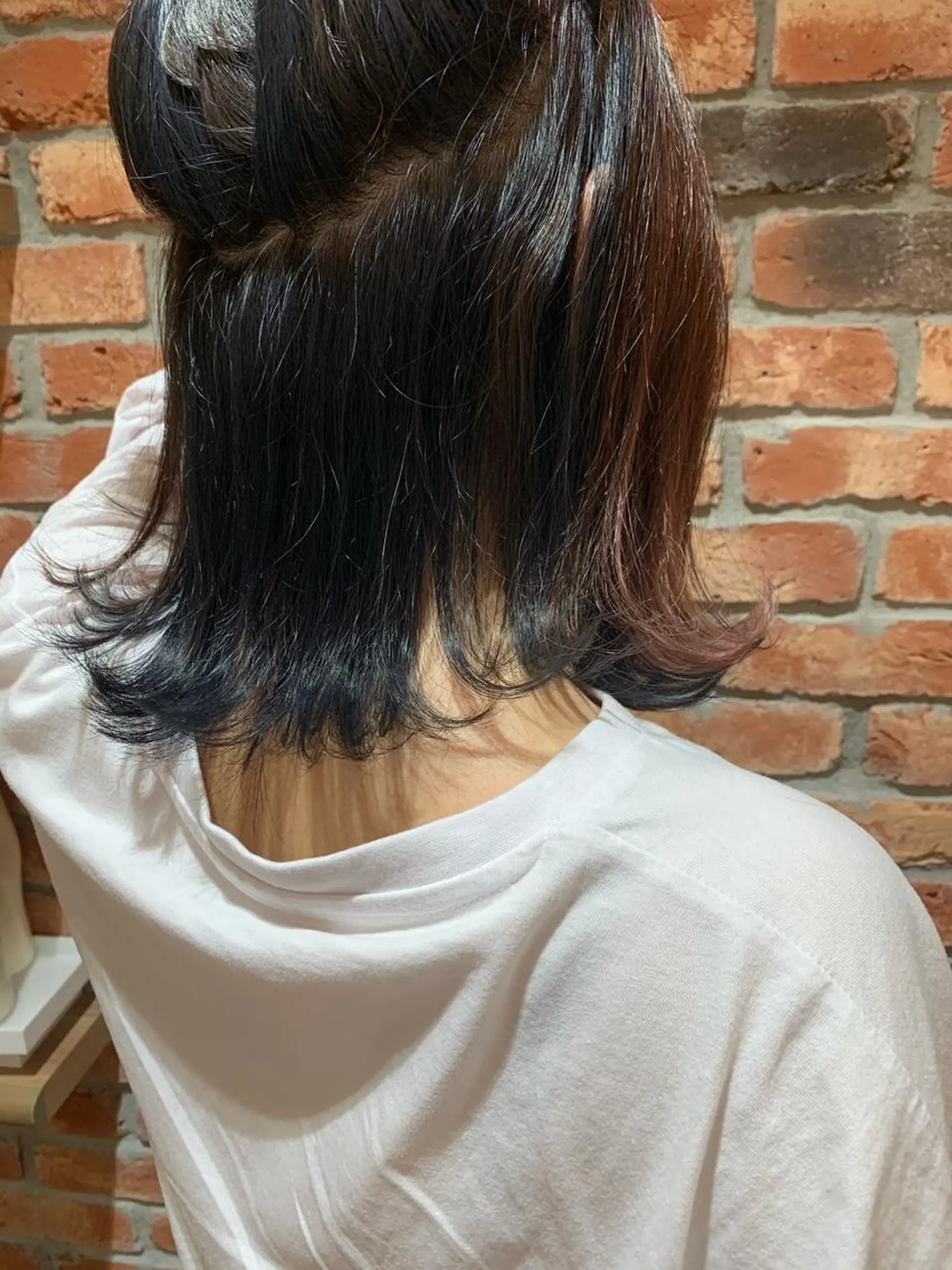 ミディアム カラー 黒髪 ブルーカラー ブルーブラック カット ヘアカラー トリートメント 髪質改善美容室Lust所属・美容室Lust💚 嶋崎　鷹のヘアスタイル