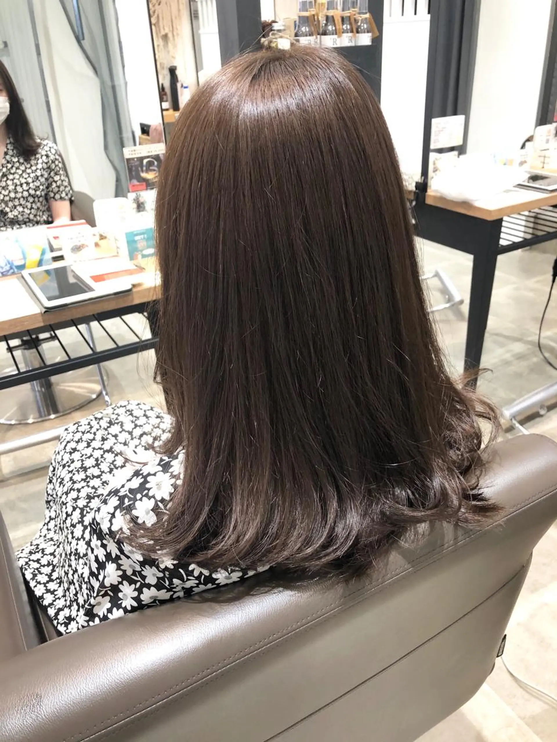 ロング 細沼 葵のヘアスタイル
