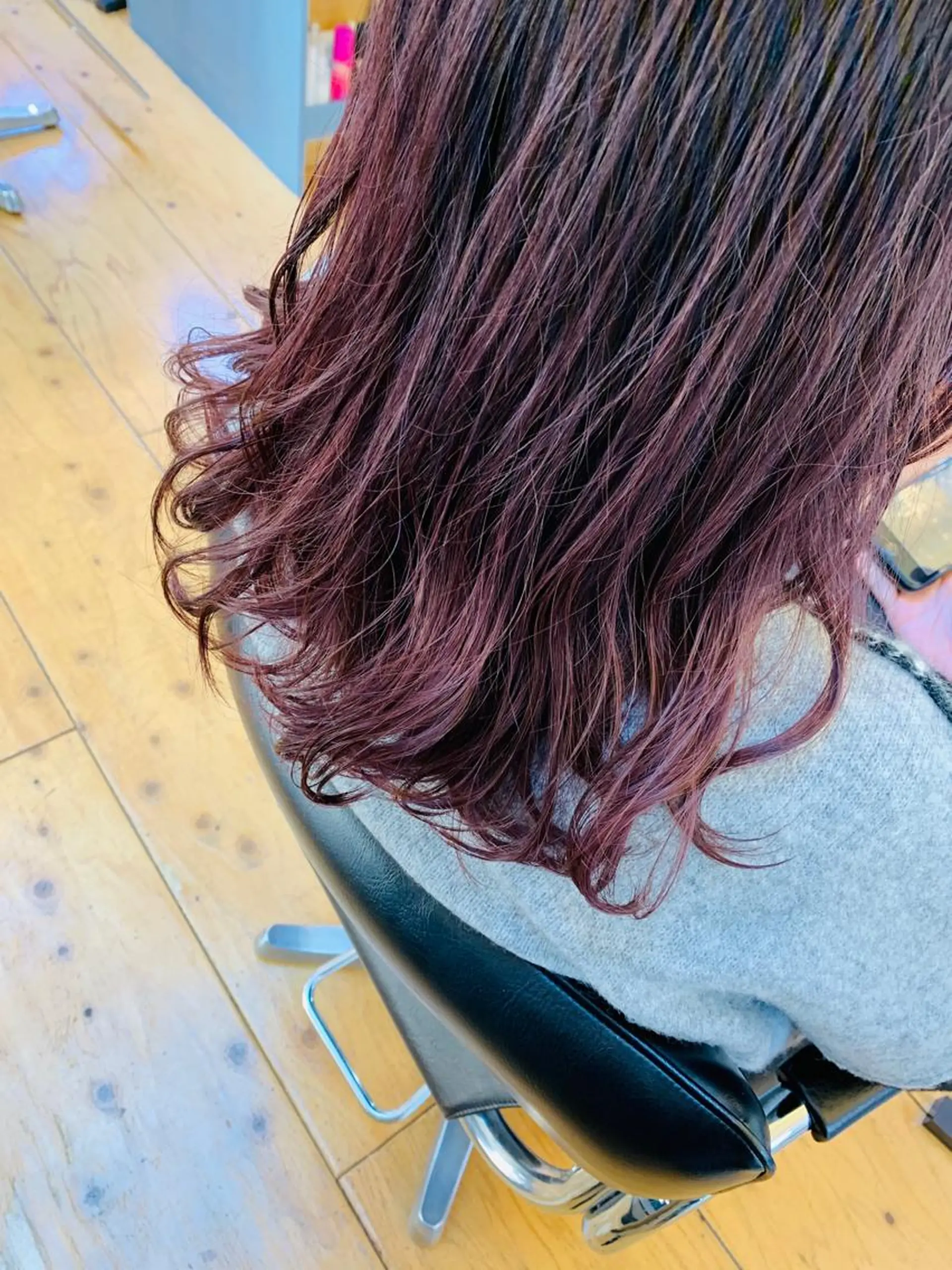 ミディアム カラー ブリーチ ピンクカラー Lagom なかだのヘアスタイル