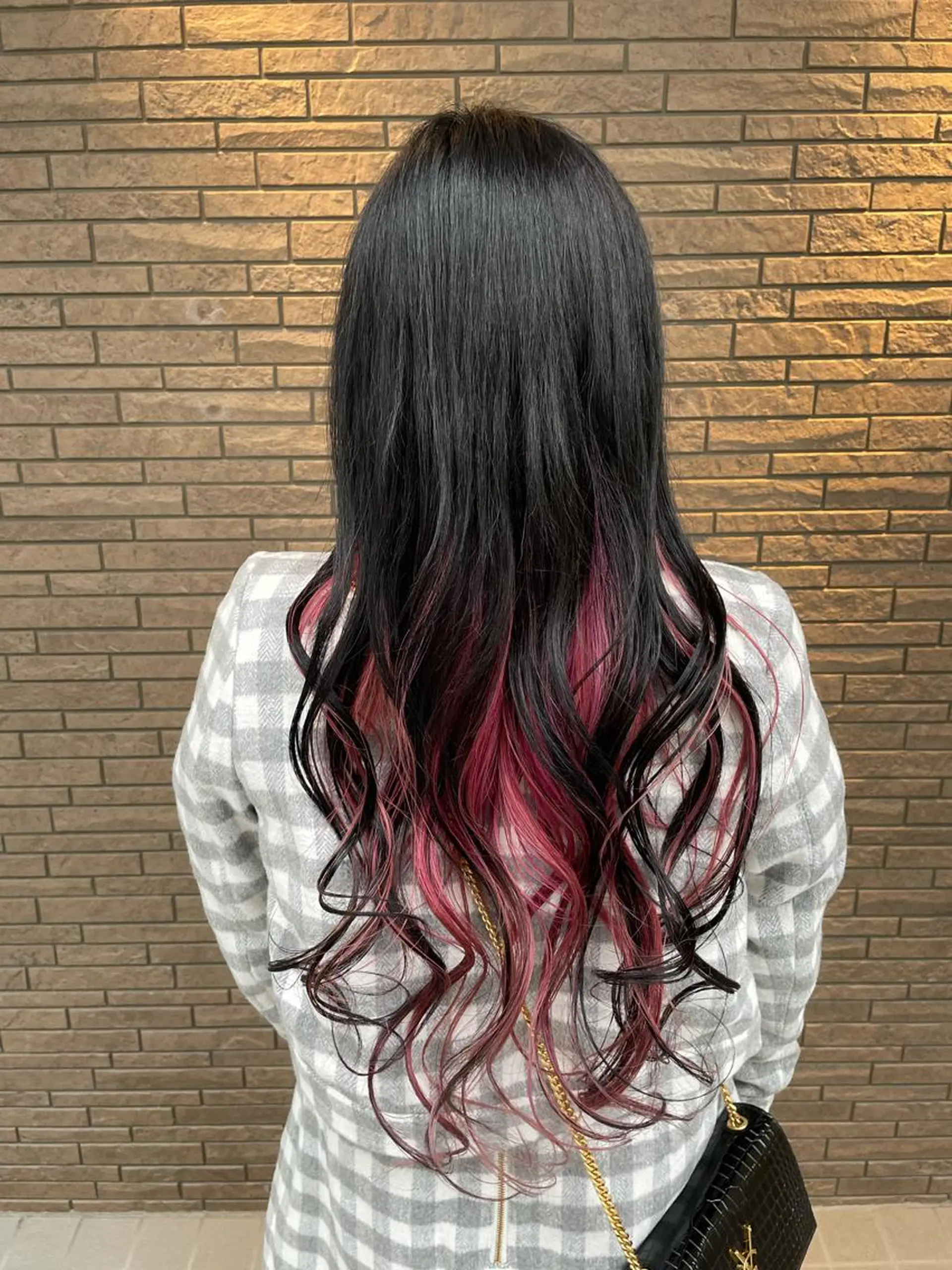 ロング カラー ブリーチ ピンクカラー 中嶋 ナカジマのヘアスタイル