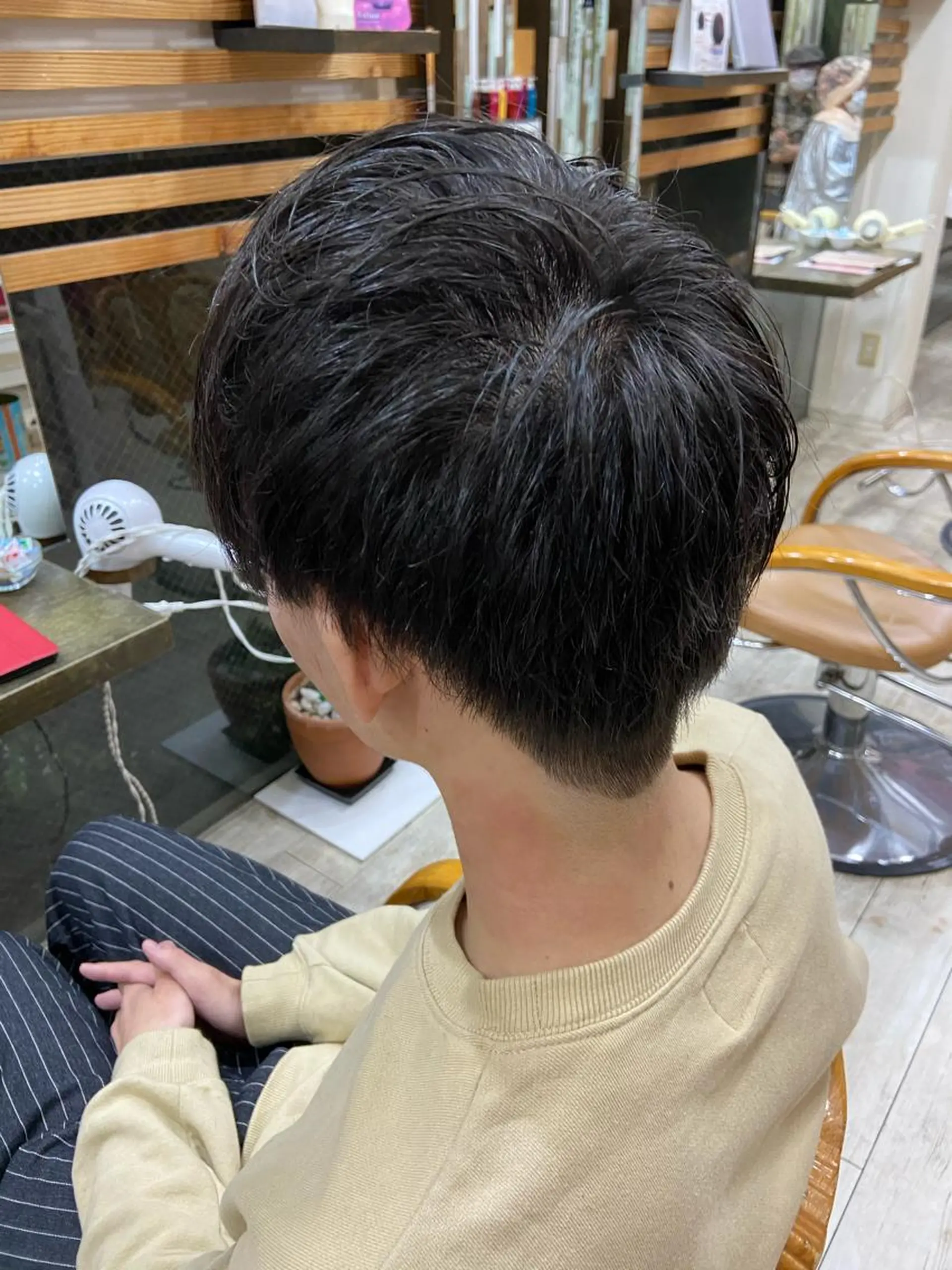 メンズ カット NUDE COLOR所属・鈴木 琴乃のヘアスタイル
