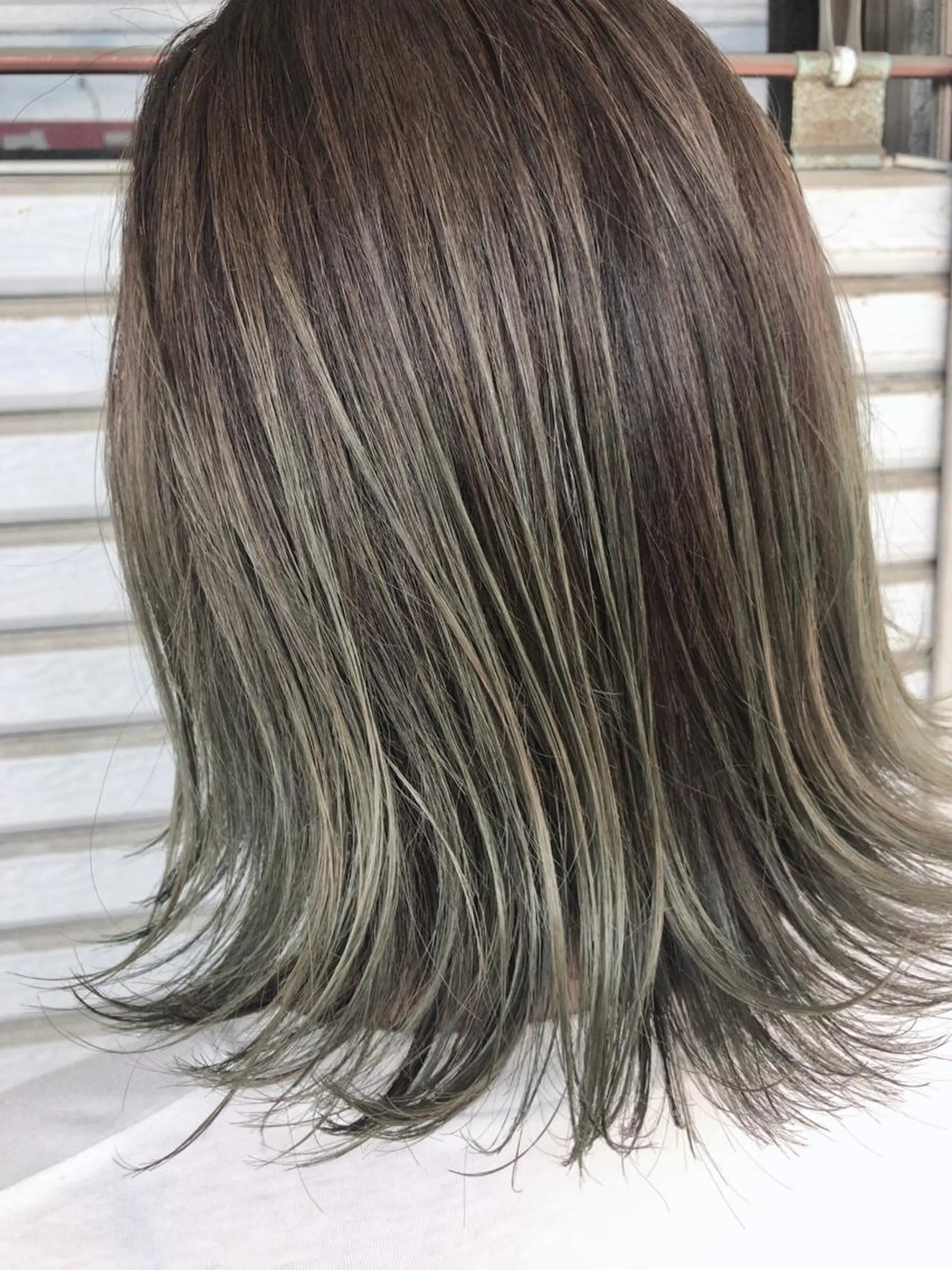 ミディアム カラー デザインカラー レイヤーカット匠 イソザキノリユキのヘアスタイル