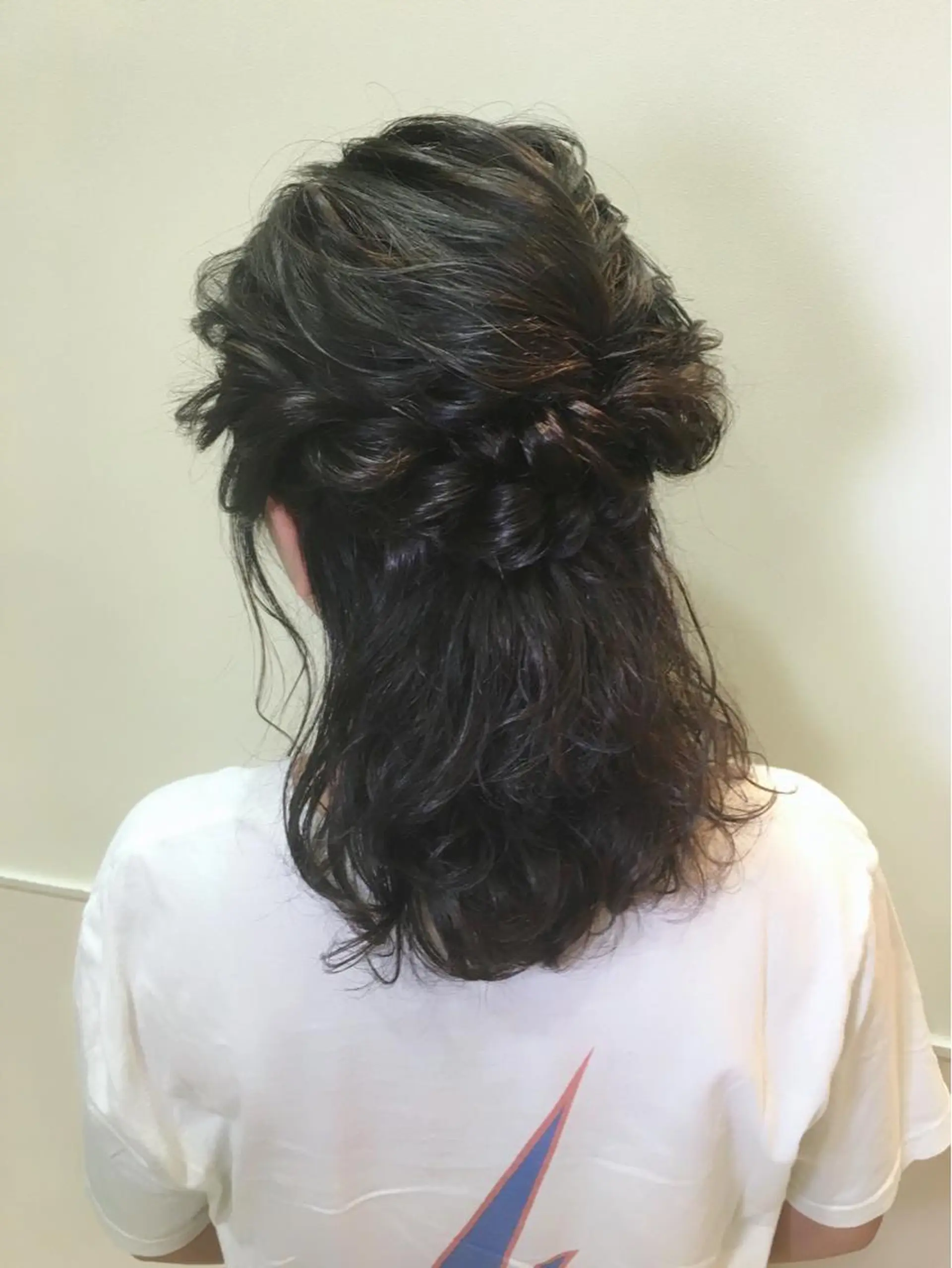 カラー アッシュ ダークアッシュ 早川 真幸のヘアスタイル