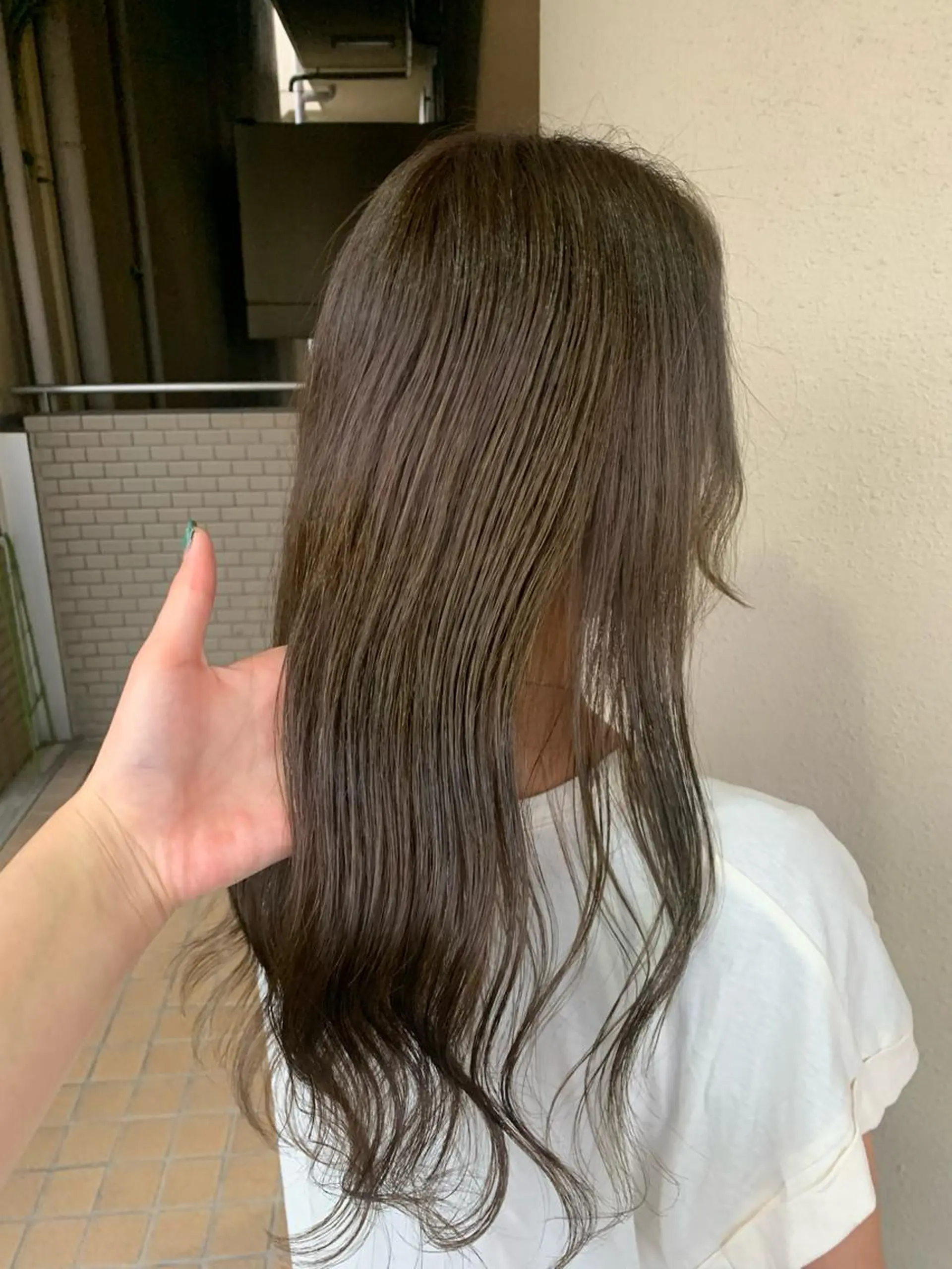 ロング カラー regalo 森重ユウのヘアスタイル