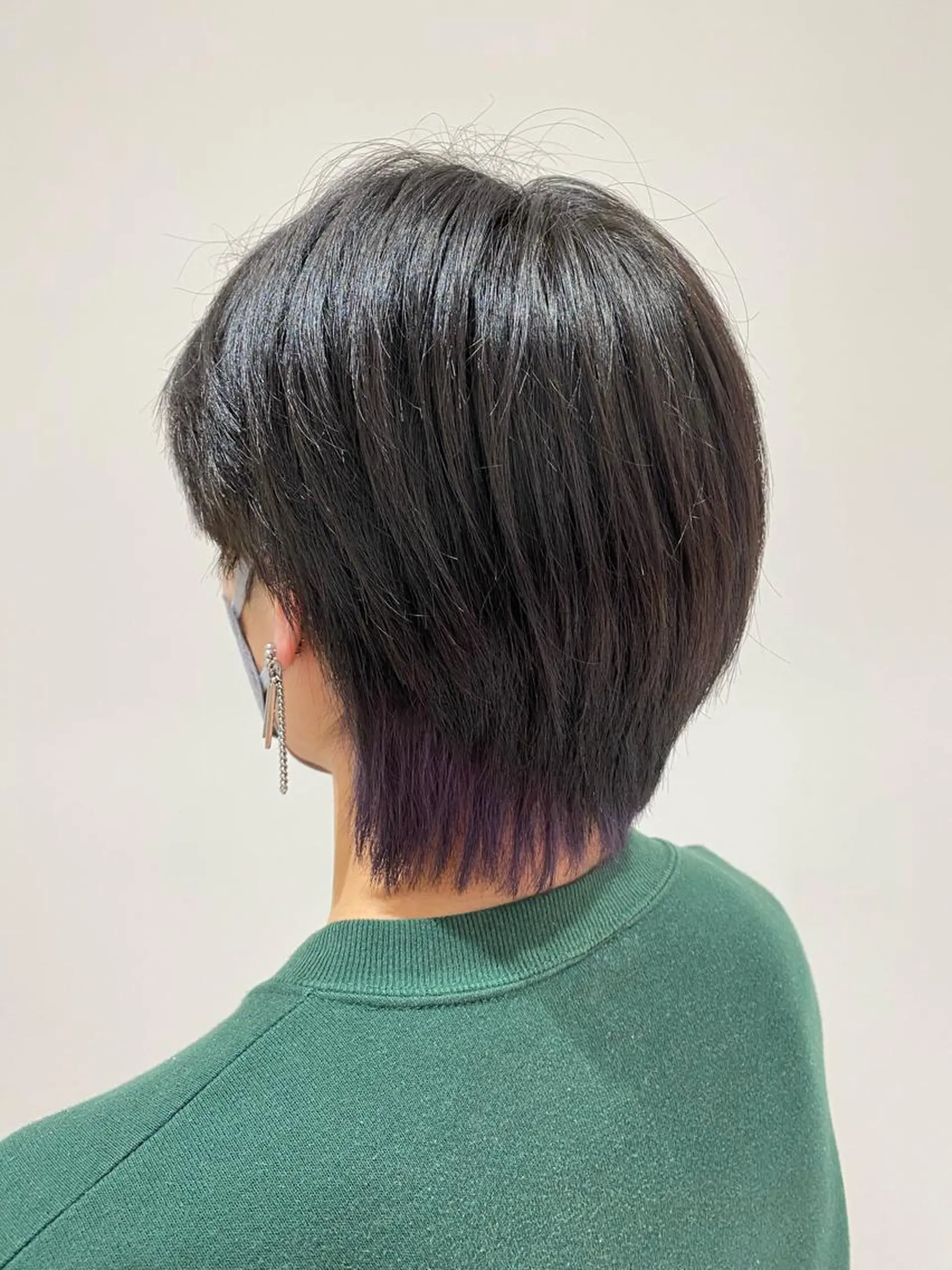 カラー アッシュ ダブルカラー インナーカラー パープルアッシュ カット ヘアカラー トリートメント 韓国風カラー/ 縮毛矯正/まい🪐‪のヘアスタイル