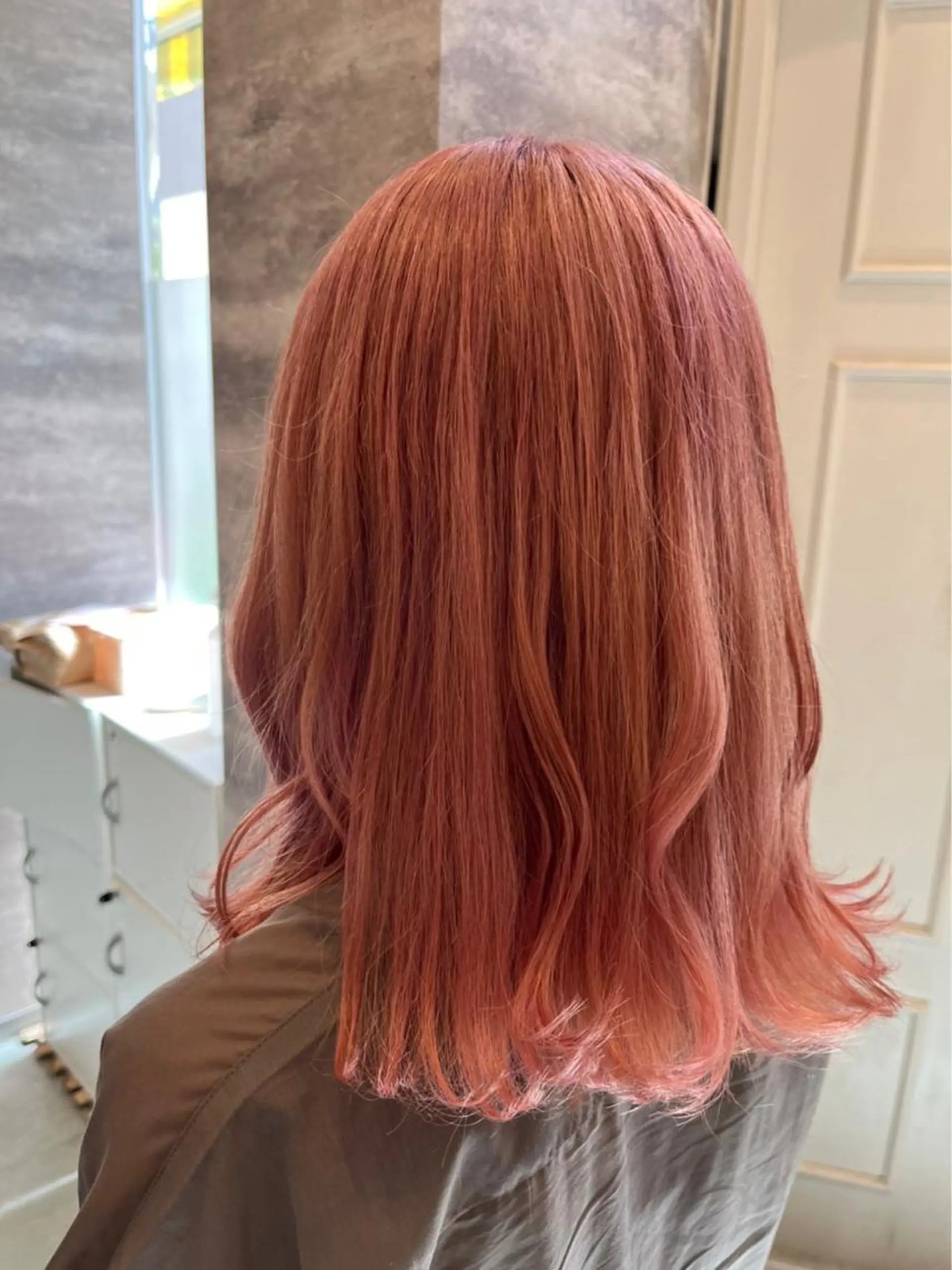 ミディアム カラー 💈Blanco💈 カラー&ケア🌈のヘアスタイル