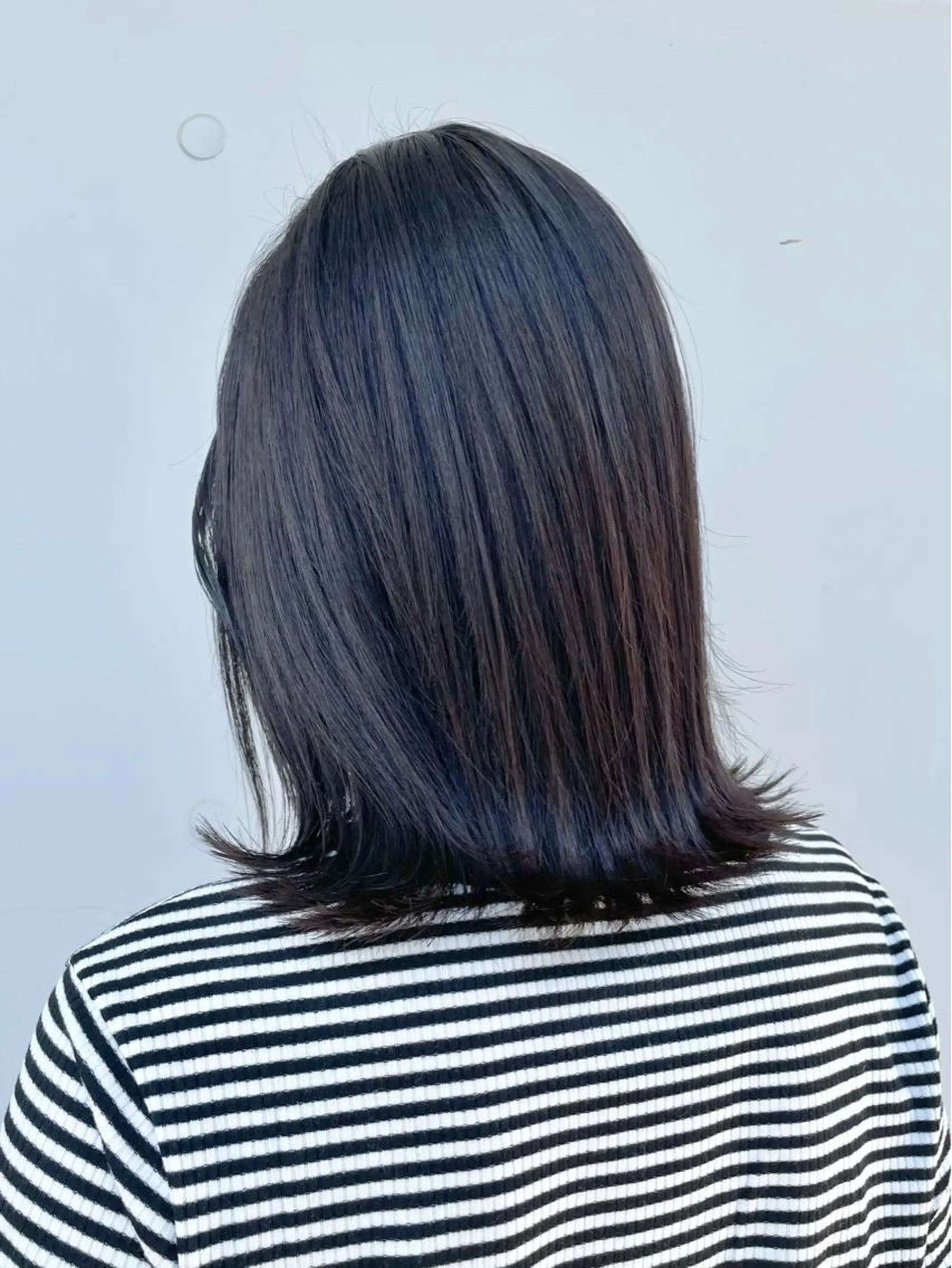 ミディアム カラー アディクシーカラー 黒髪 ブルーカラー ブルーブラック 透明感カラー ヘアカラー 藤澤 夏実/インナーカラーのヘアスタイル