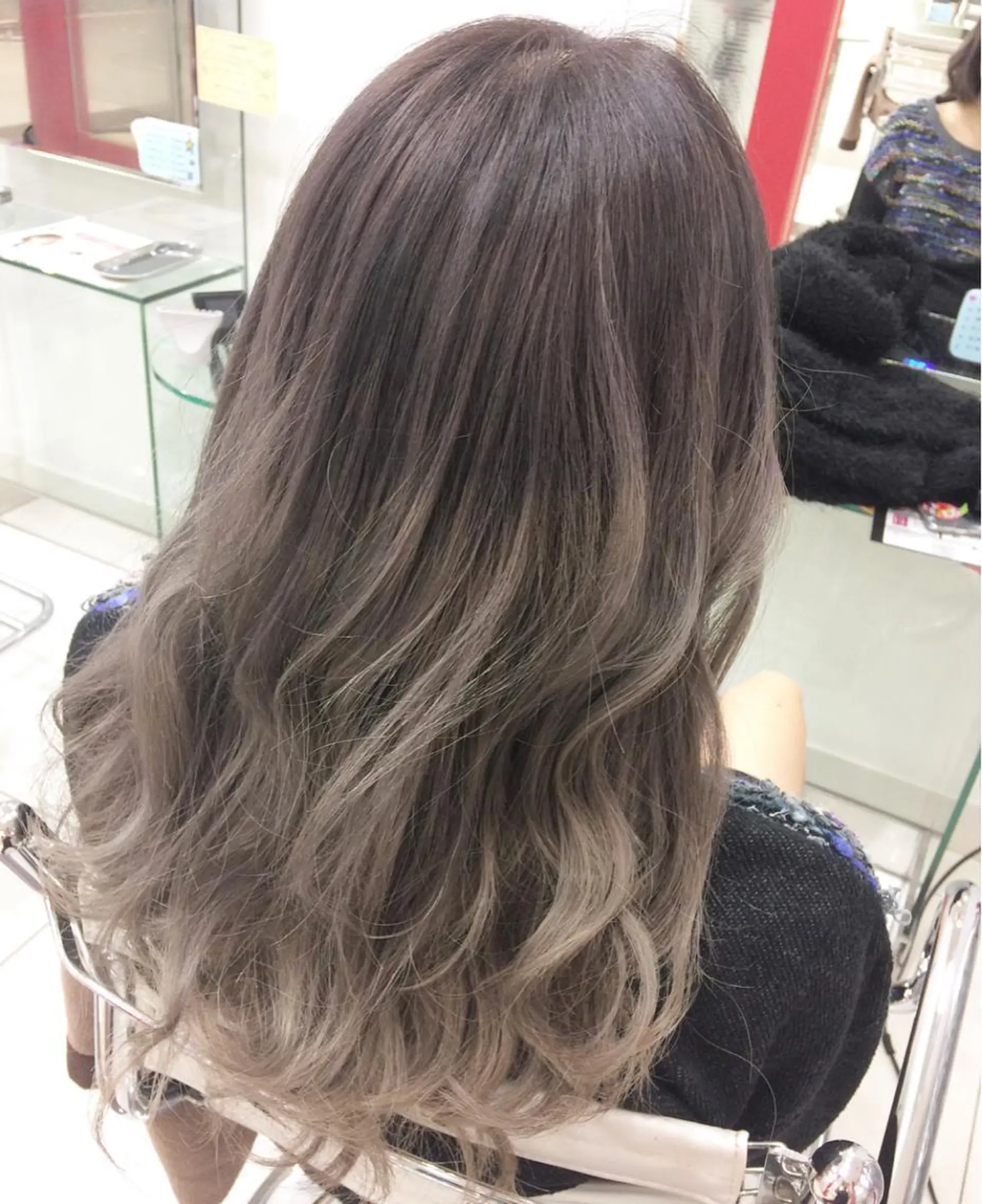 ロング カラー グラデーションカラー 得能 雅人のヘアスタイル