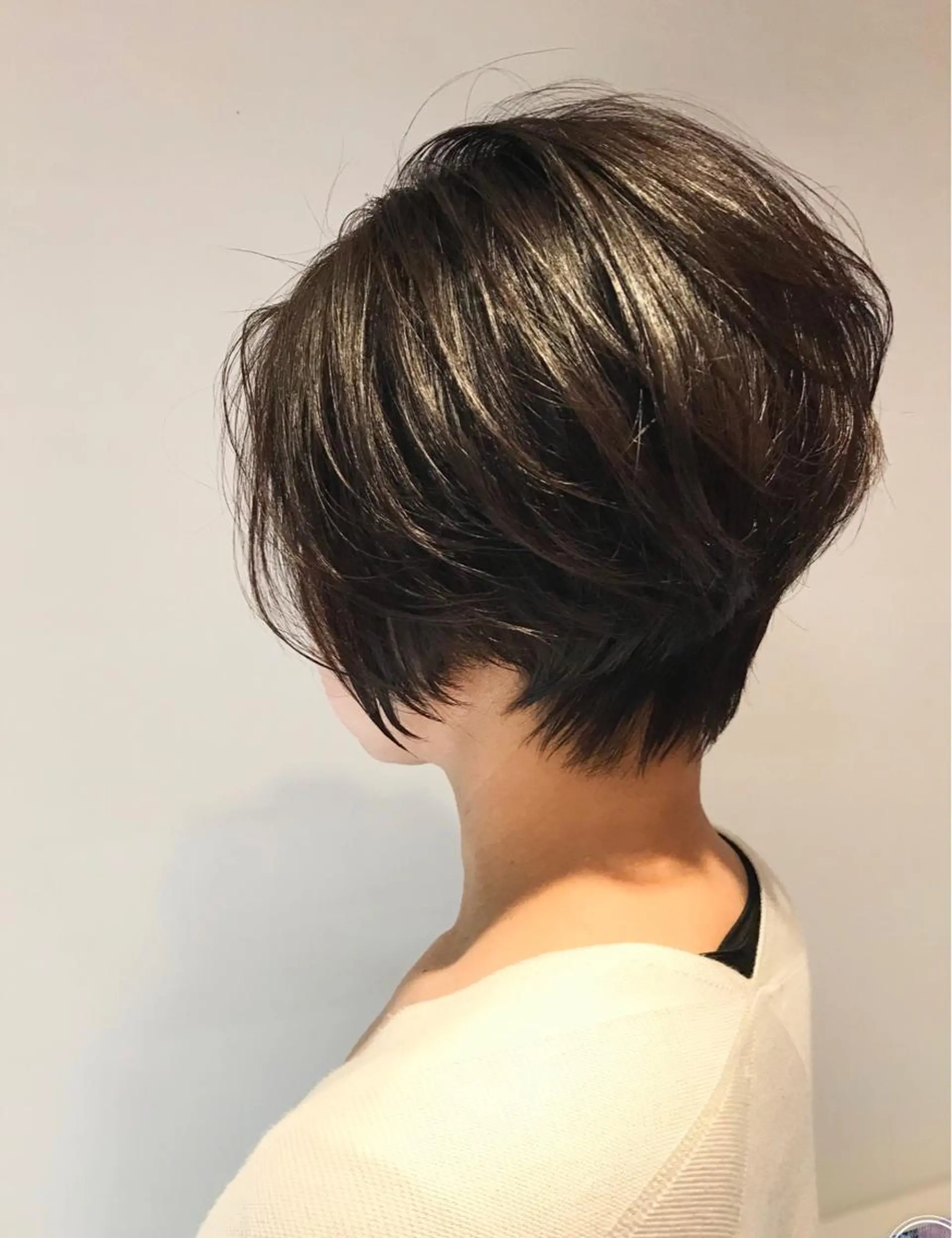 ショート カラー BIANCO北堀江 AKANEのヘアスタイル