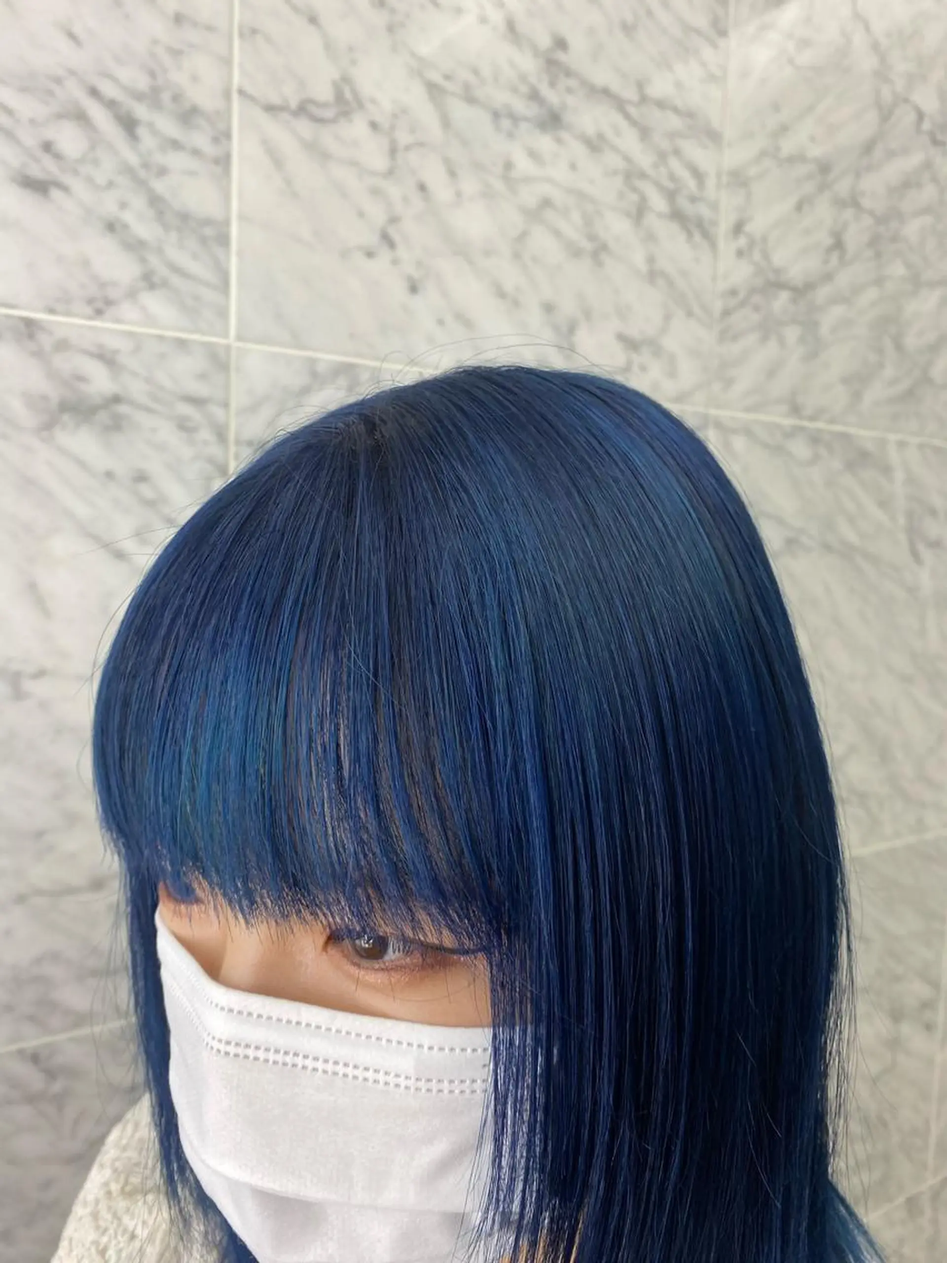 ミディアム カラー ネイビーカラー レイヤー 顔周り グレージュ/添田晃基のヘアスタイル