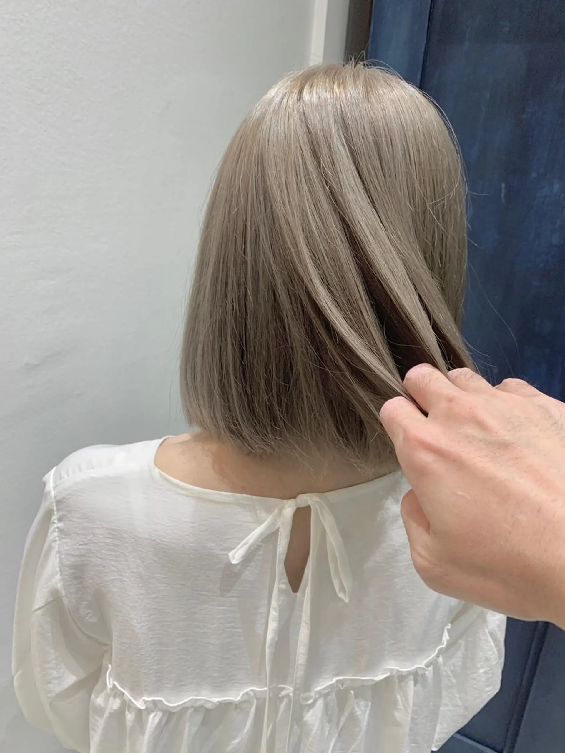 ミディアム カラー パーマ ヘアアレンジ ベージュカラー ブリーチ ケアブリーチ ミルクティーベージュ ヘアカラー トリートメント filo byFeria渋谷所属・縮毛矯正/美髪 髪質改善/石田幸輔のヘアスタイル