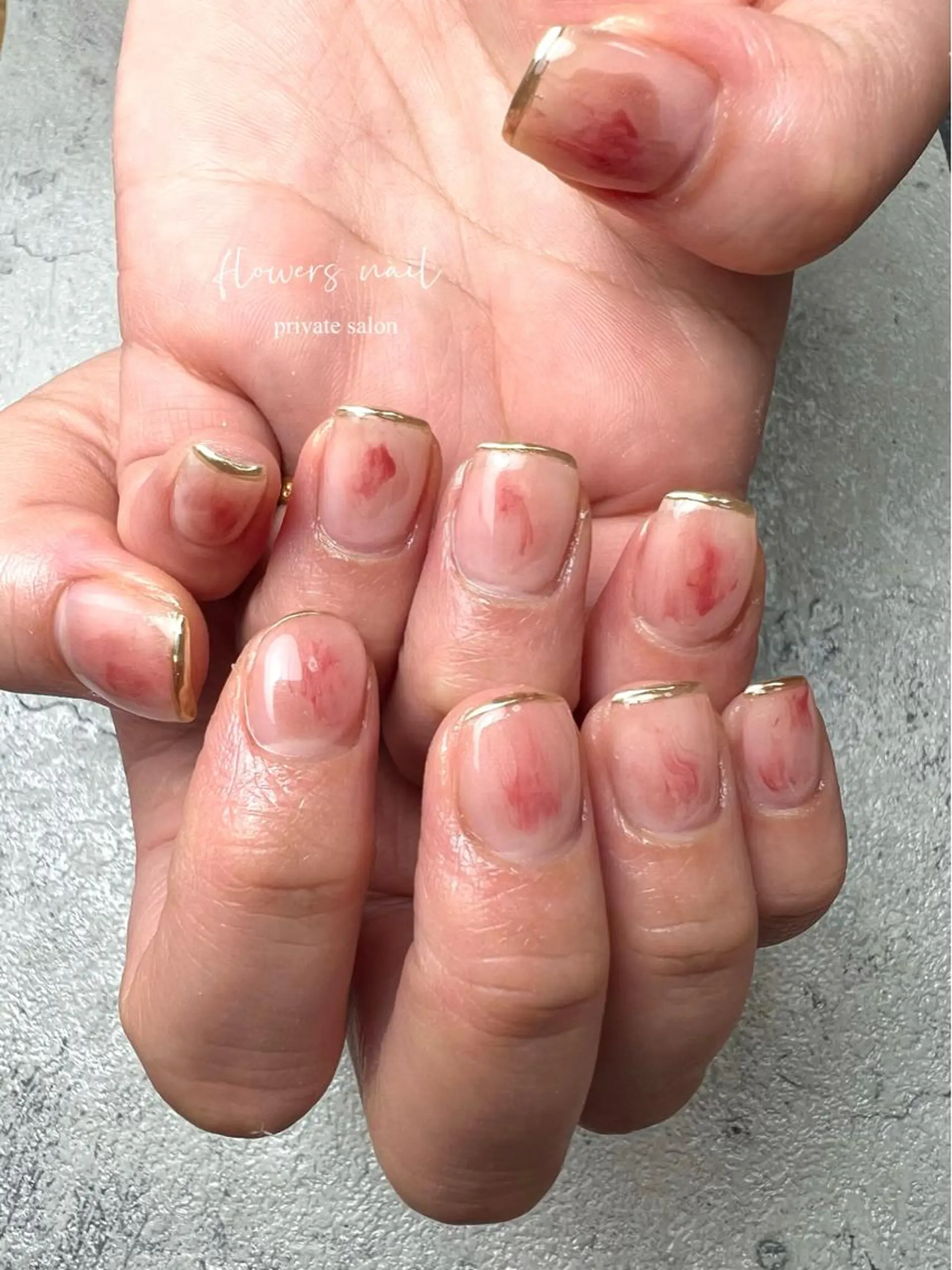 ネイル ジェルネイル 持ち込み ニュアンスネイル パラジェル ショートネイル flowers nailのネイルデザイン