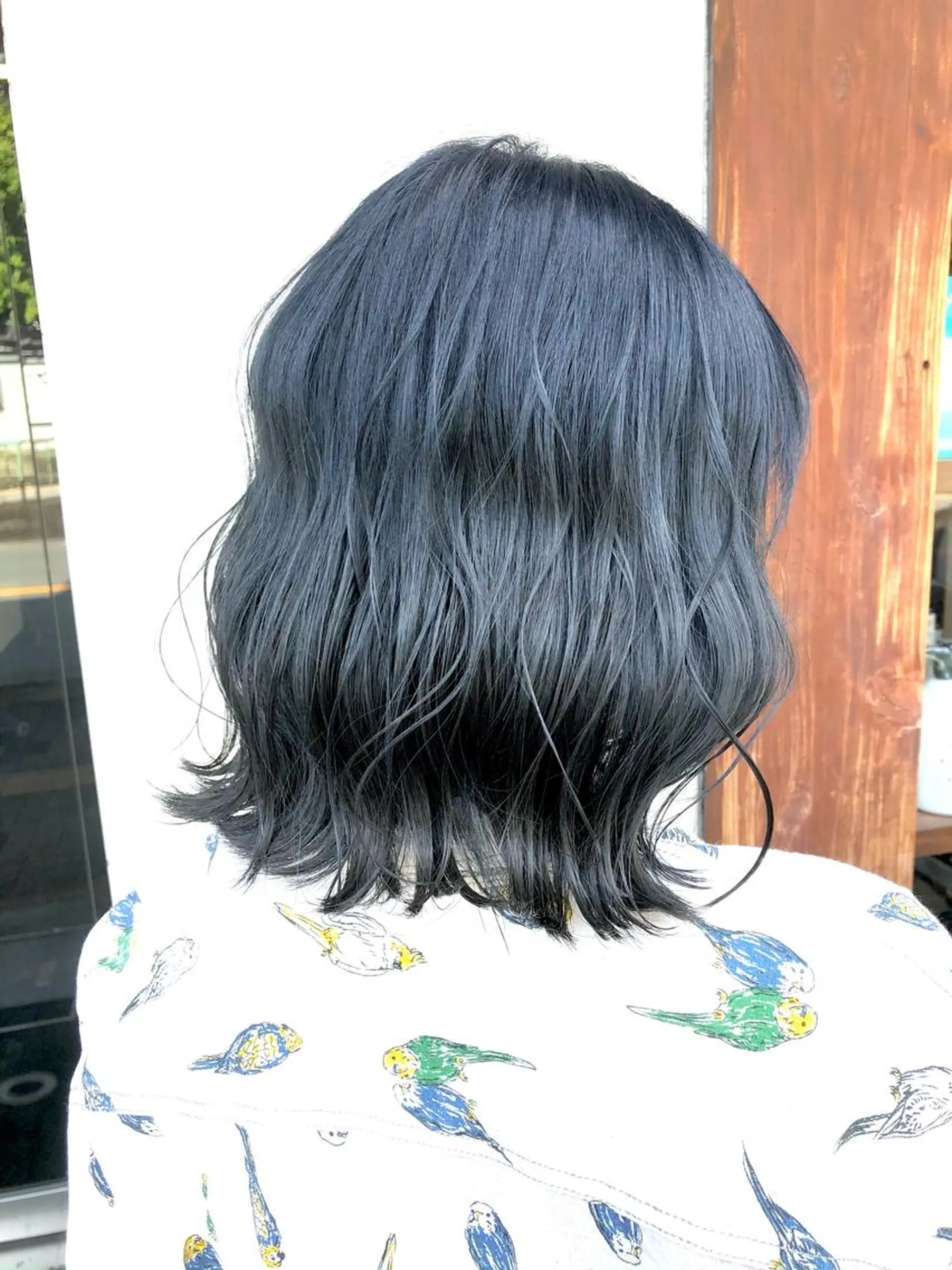 ミディアム カラー ブリーチ ブルーカラー しゅうさん🍝 麻田秀太郎のヘアスタイル