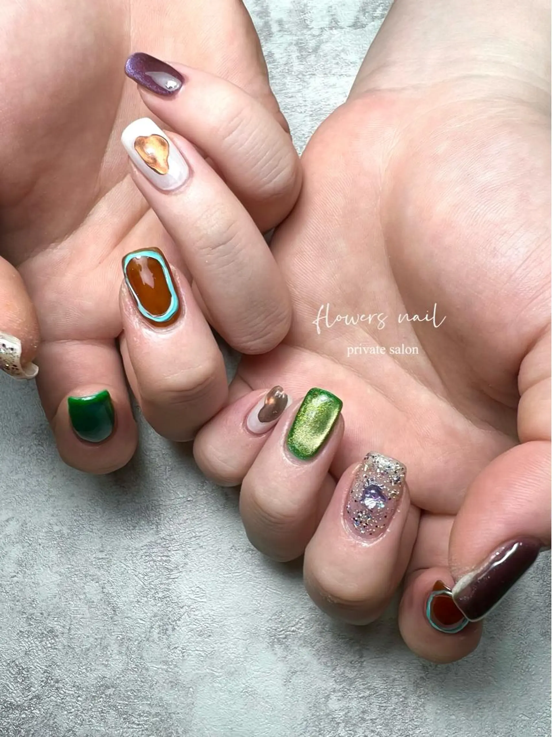 ネイル ジェルネイル マグネットネイル ミラーネイル 持ち込み パラジェル ハンドネイル flowers nailのネイルデザイン