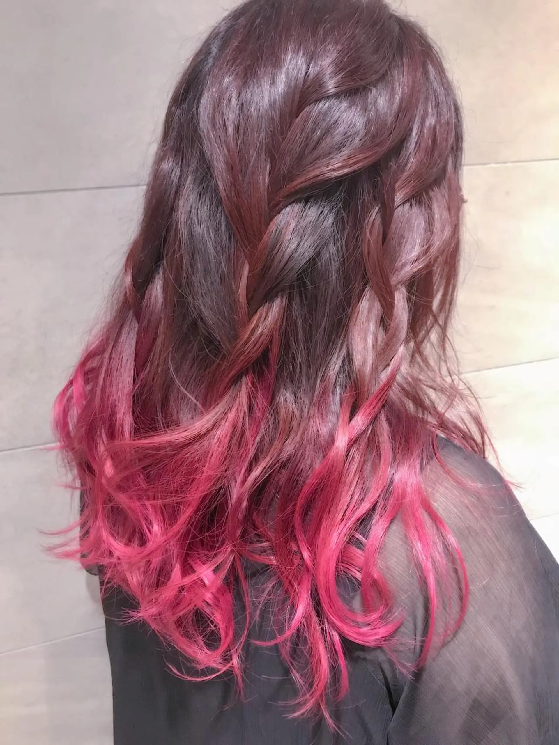 ミディアム カラー BOX mico.のヘアスタイル