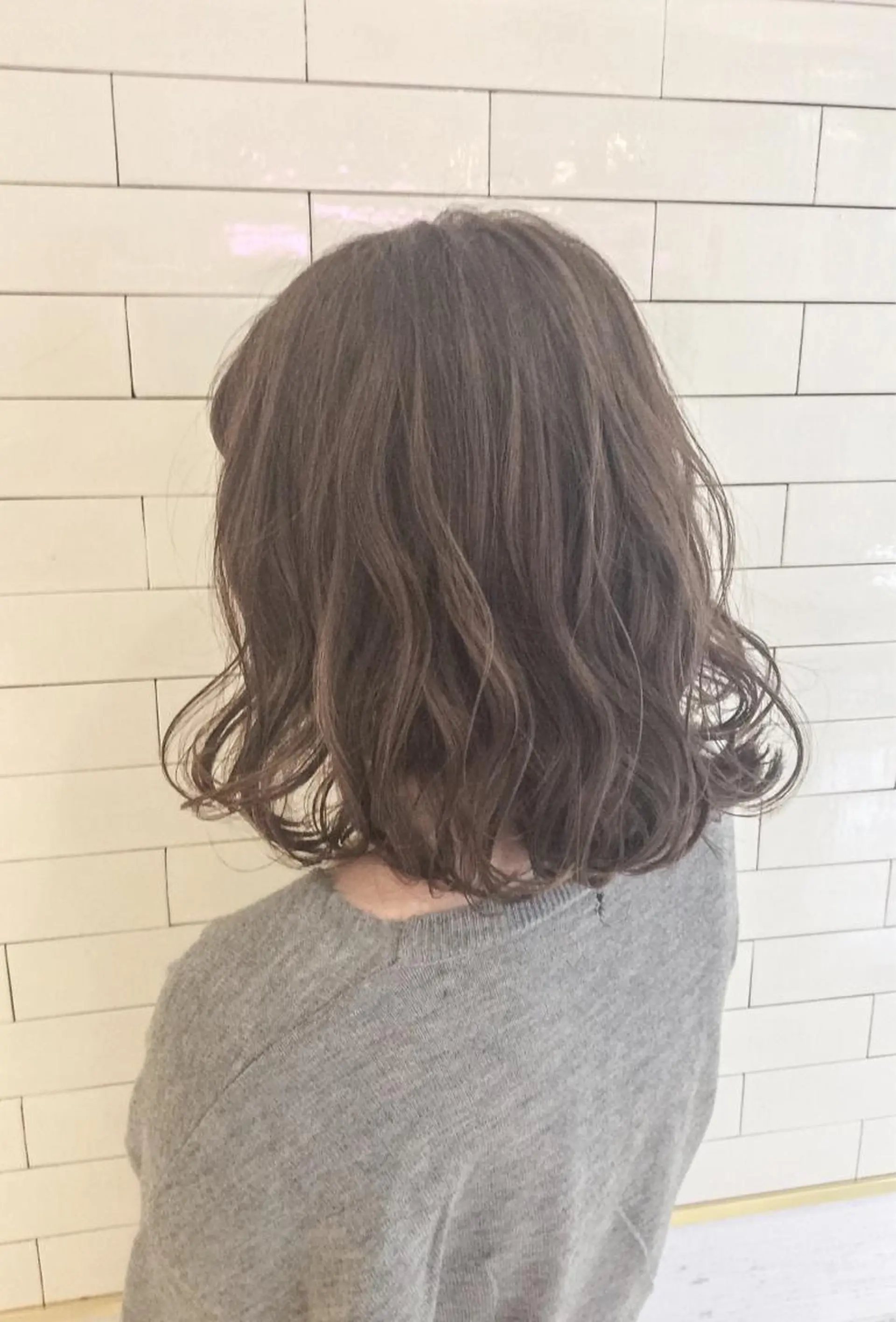 ミディアム カラー ハイライトカラー ハイライト レイヤーカット× 髪質改善たもりのヘアスタイル