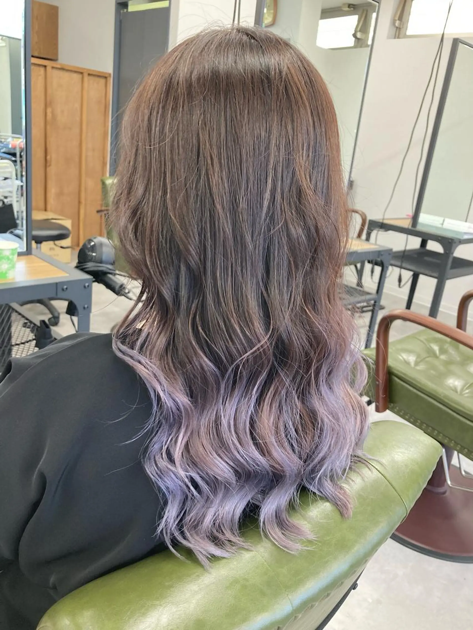 セミロング カラー ブルーカラー ブルーラベンダー グラデーションカラー ラベンダーカラー カット ヘアカラー トリートメント SHAFT Ieiriのヘアスタイル