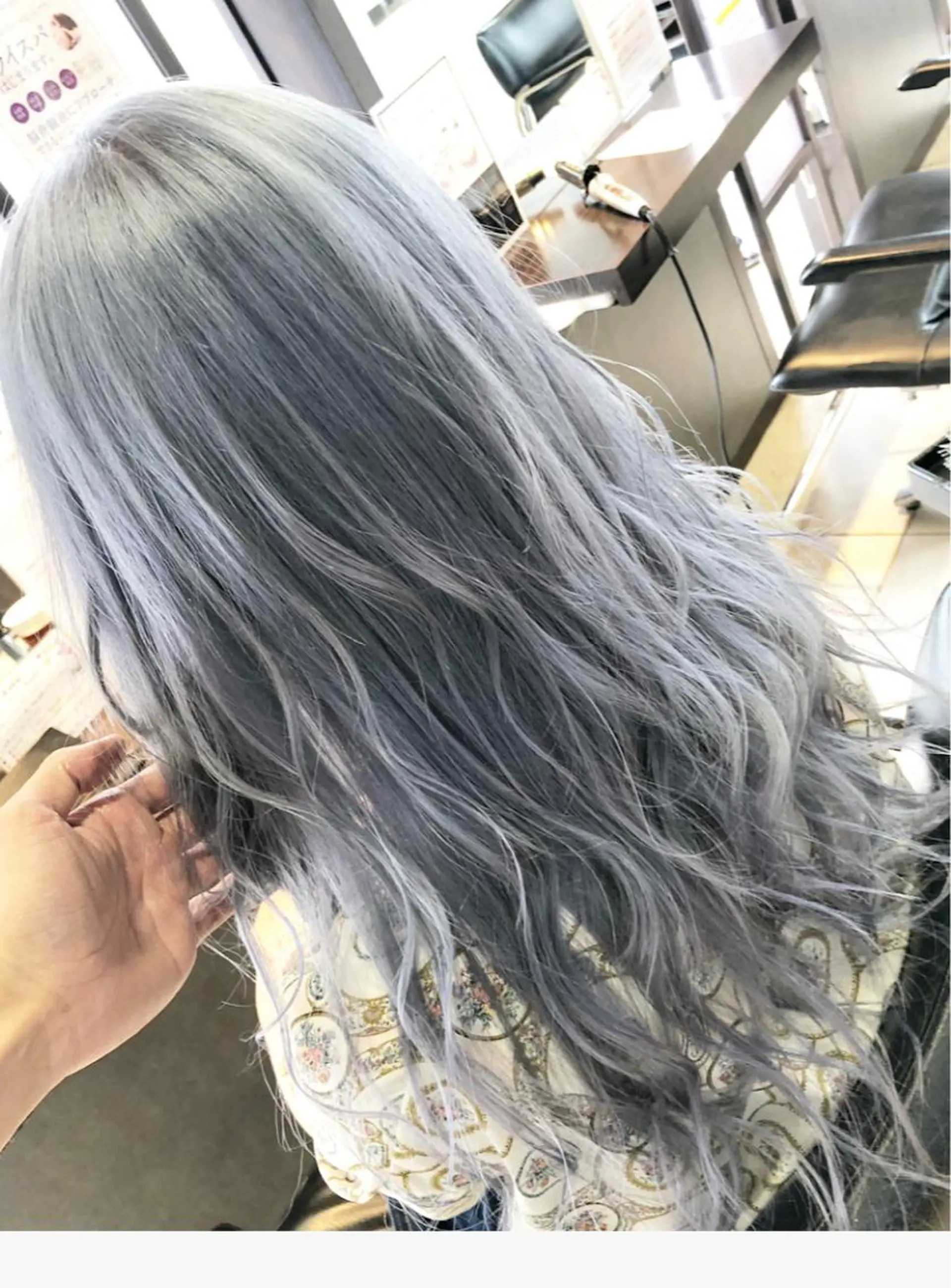 カラー メンズ GISELAジゼラ所属・手塚 亮汰のヘアスタイル