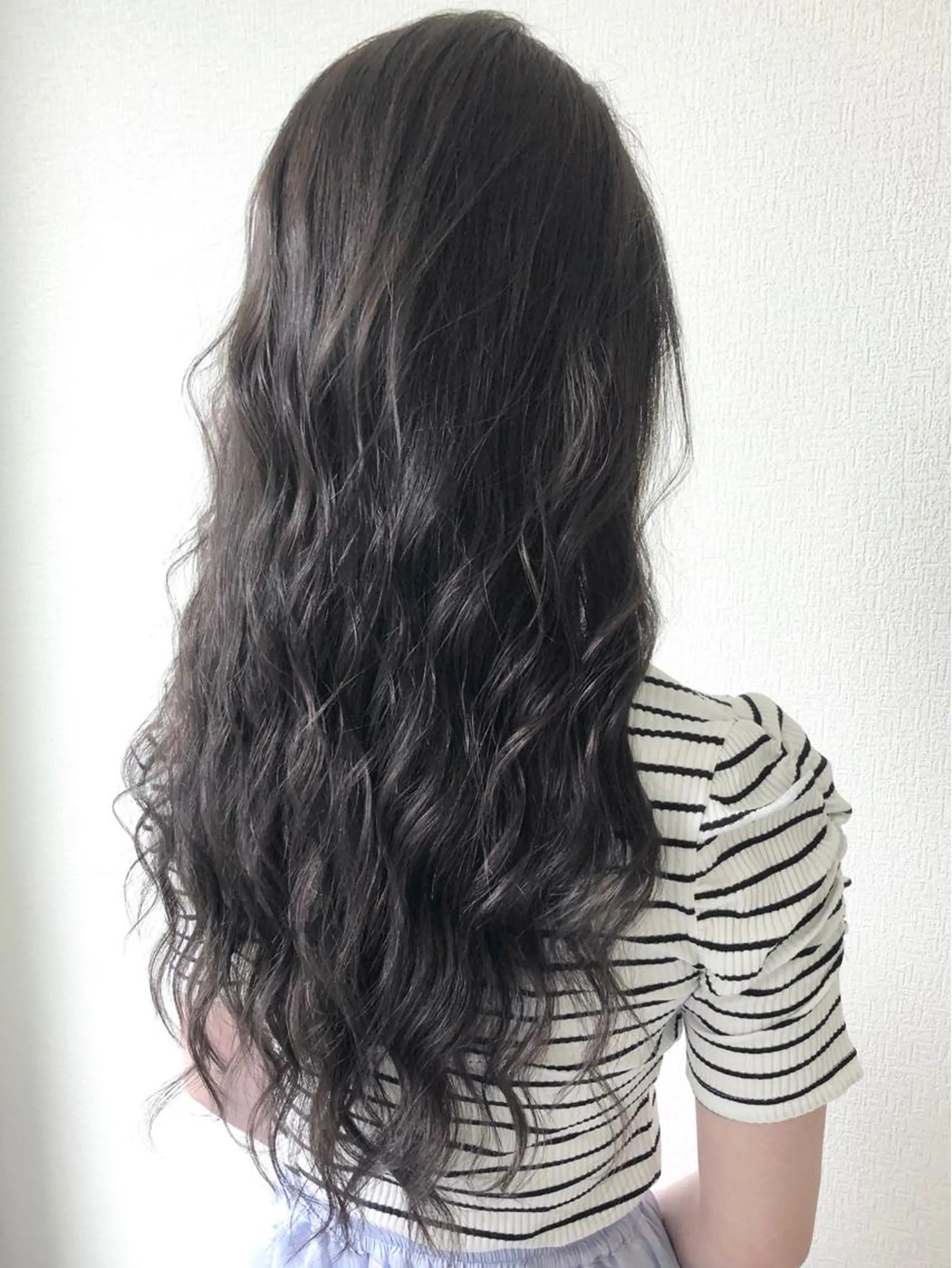 ロング カラー ヘアカラー Hanna by W_SALONのヘアスタイル