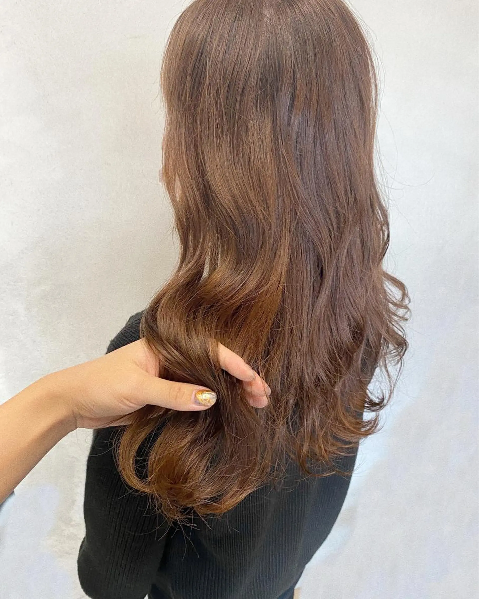 ロング カラー ヘアアレンジ FIORE hair design所属・山根 奈緒のマツエク・マツパデザイン