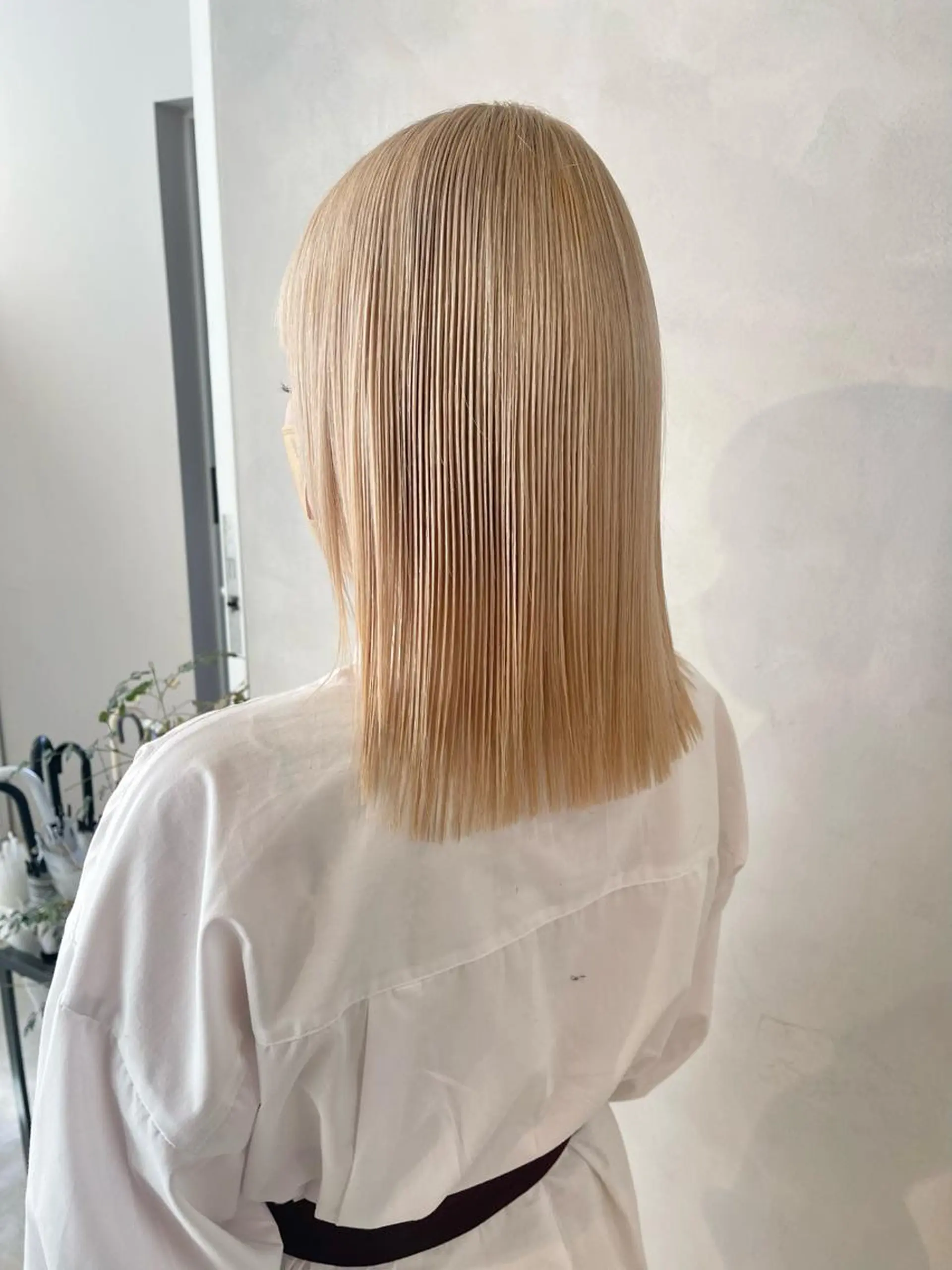 セミロング カラー ハイトーンカラー ヘアカラー トリートメント 🦋レイヤーカット ミドリカワ🦋のヘアスタイル