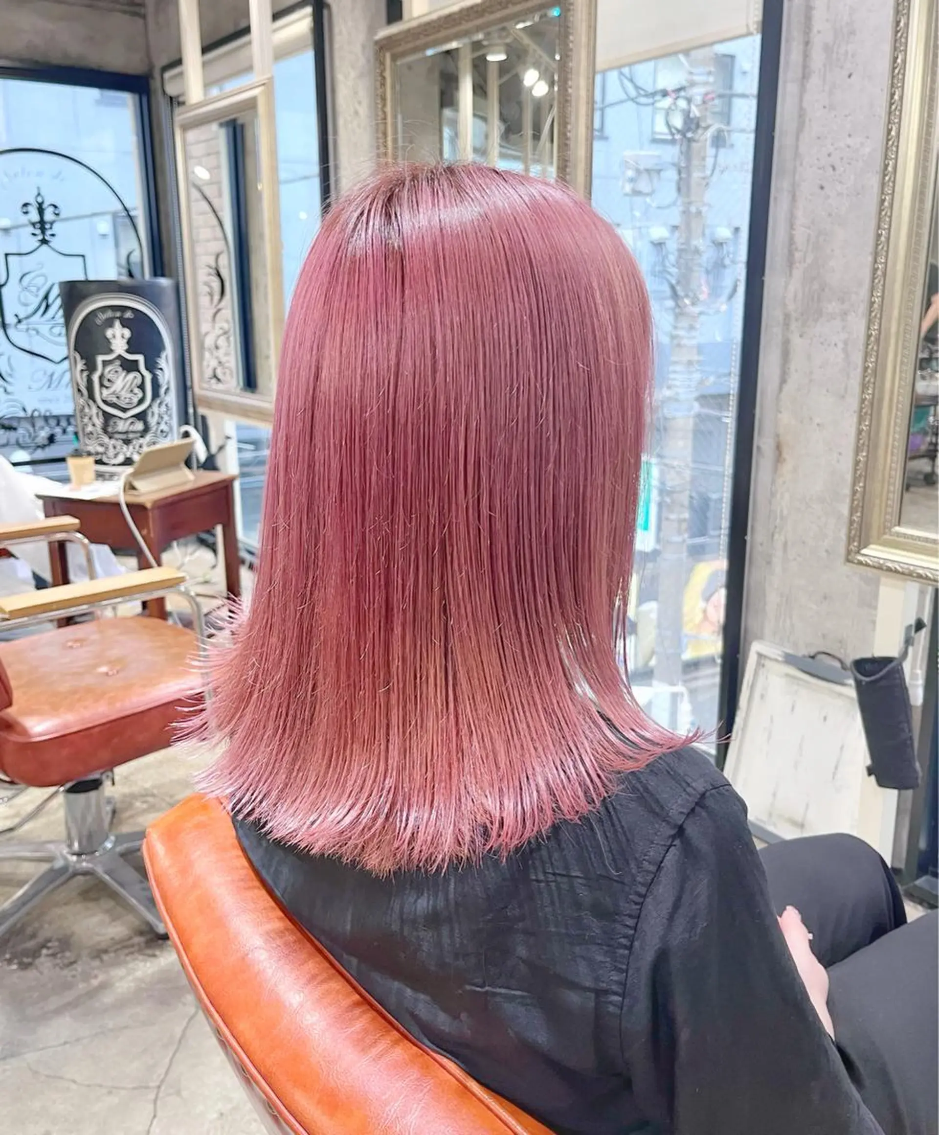 セミロング カラー ヘアアレンジ ブリーチ ヘアカラー ピンクカラー🩷 ヘアセットＮＯ.1のヘアスタイル
