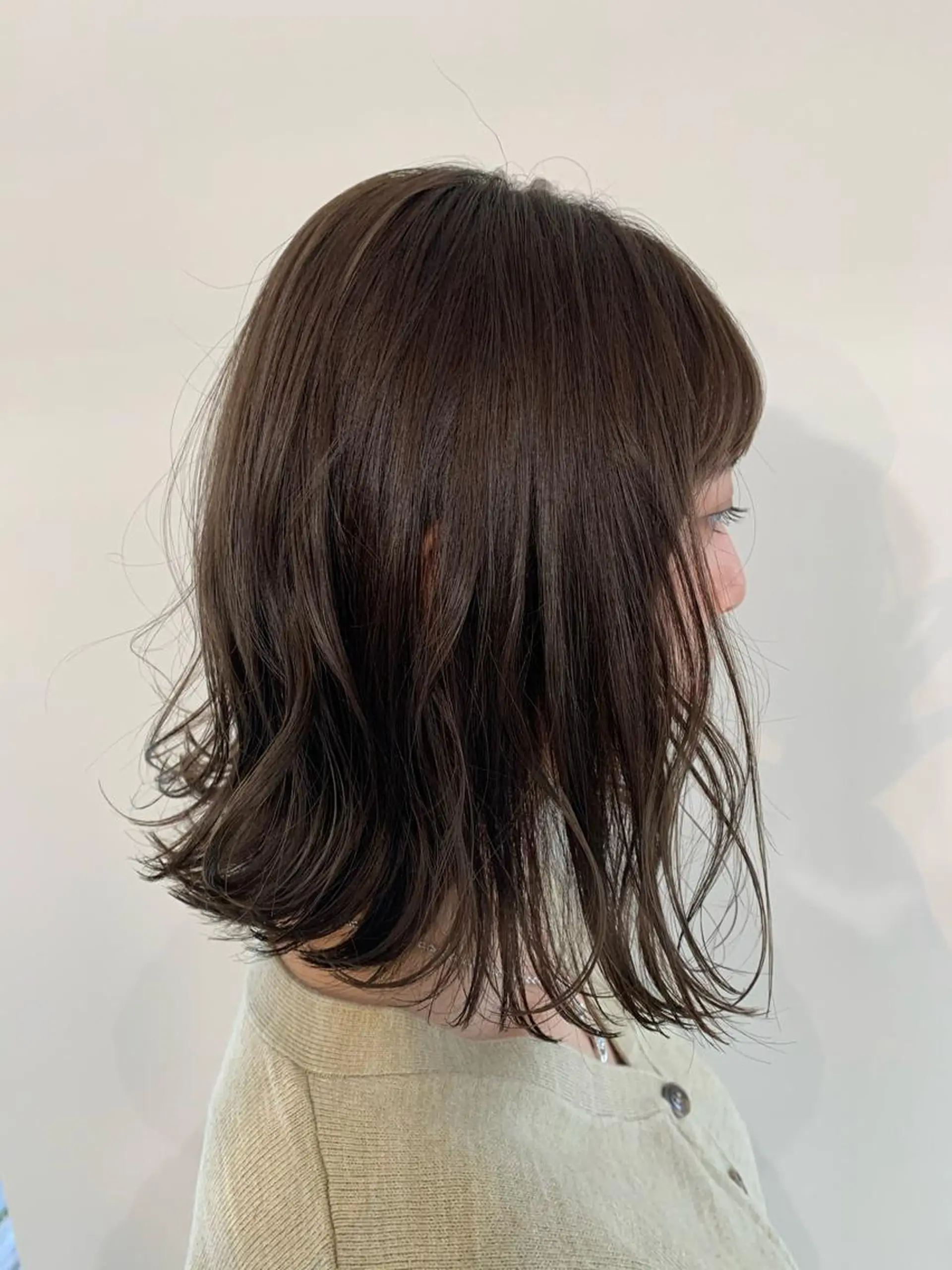 ミディアム カラー パーマ ヘアアレンジ ベージュカラー ブラウンカラー ブラウンベージュ カット ヘアカラー トリートメント 加藤 綾華のヘアスタイル