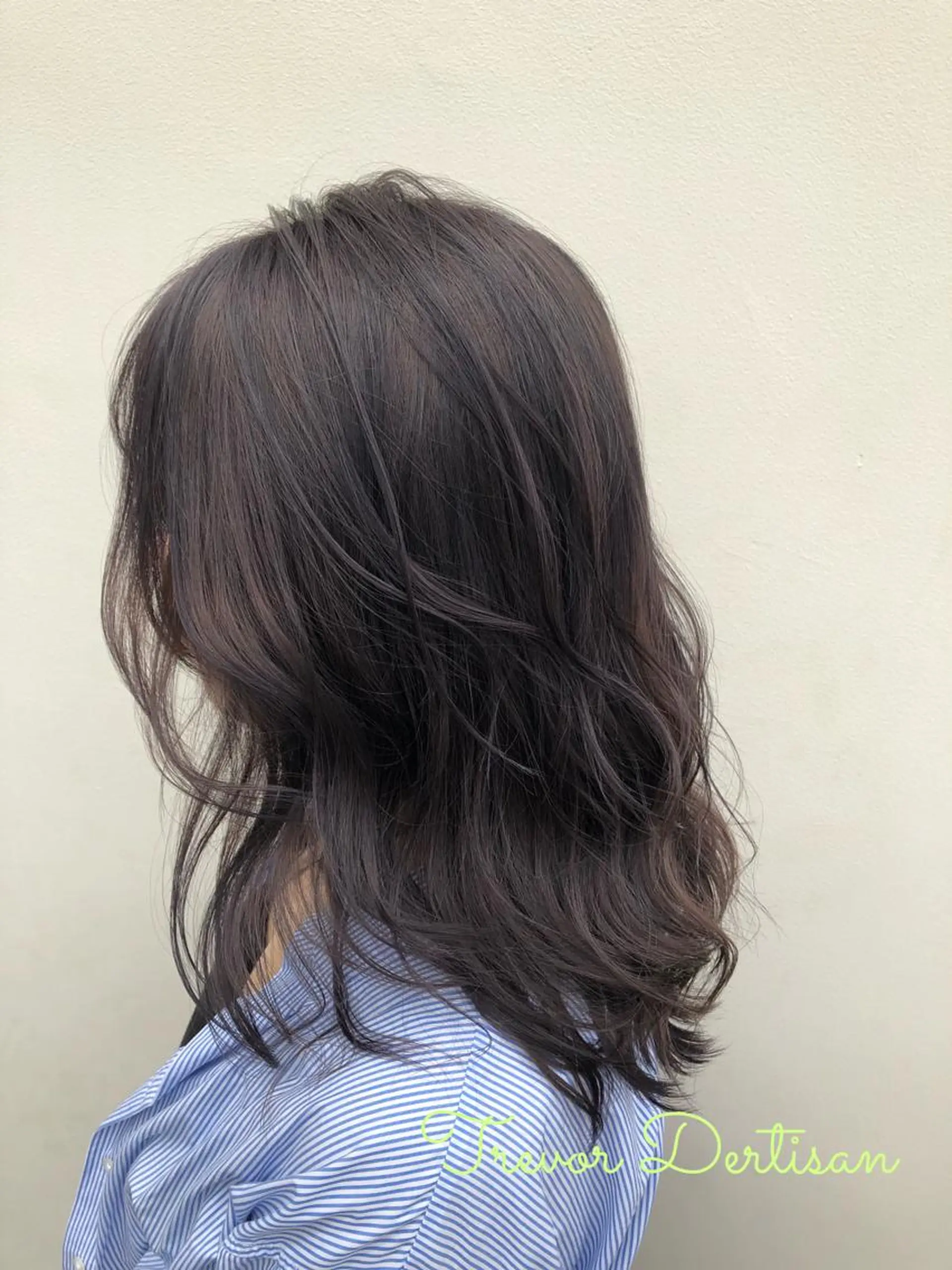 ミディアム カラー ブリーチ ブルーカラー ネイビーカラー ピンクカラー カット ヘアカラー トリートメント 森田 一平のヘアスタイル