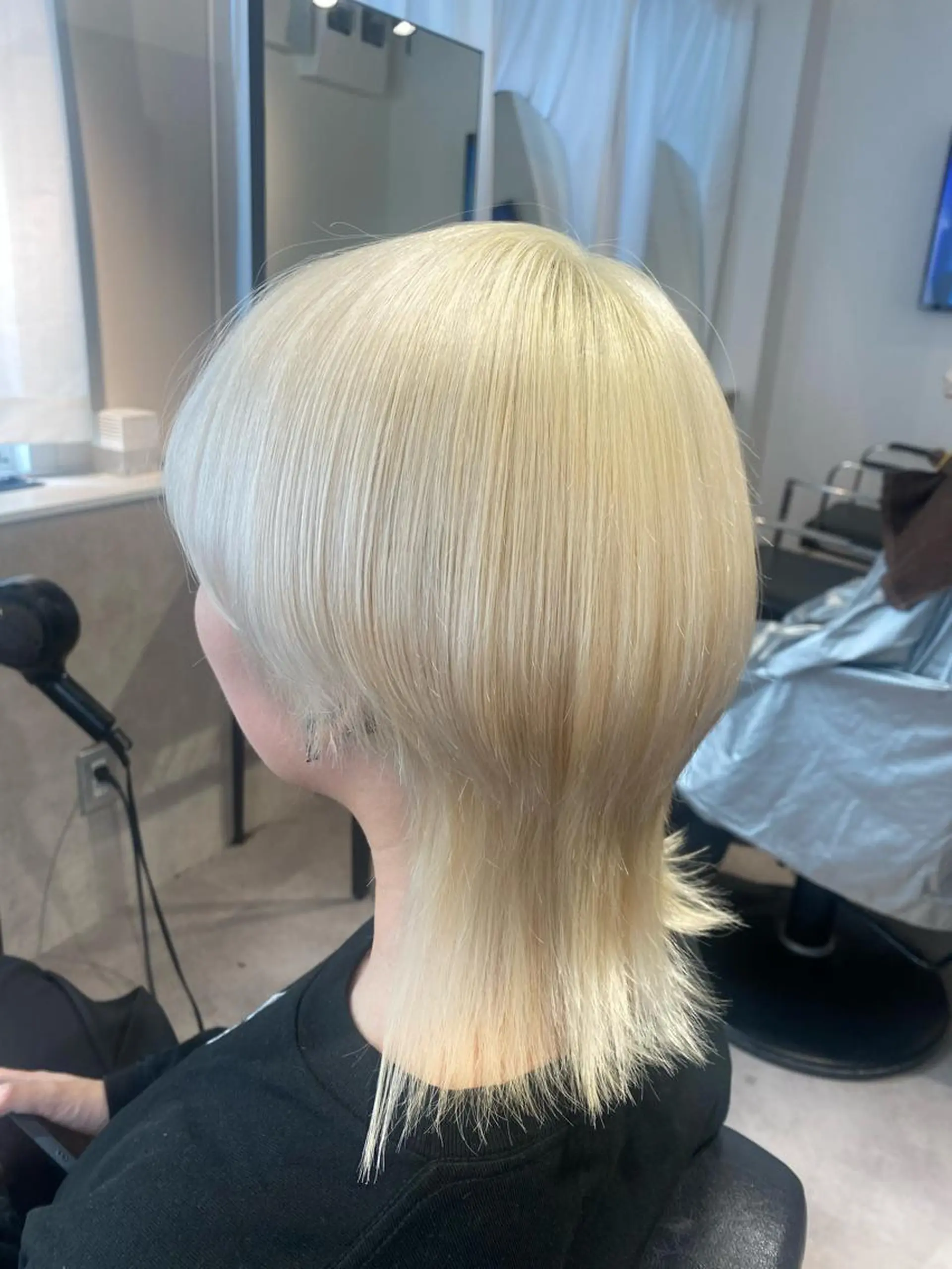 カラー ブリーチ ブロンド ホワイトブロンド ヘアカラー ヘアセット Seleneコウキ ブリーチ/ハイトーンのヘアスタイル