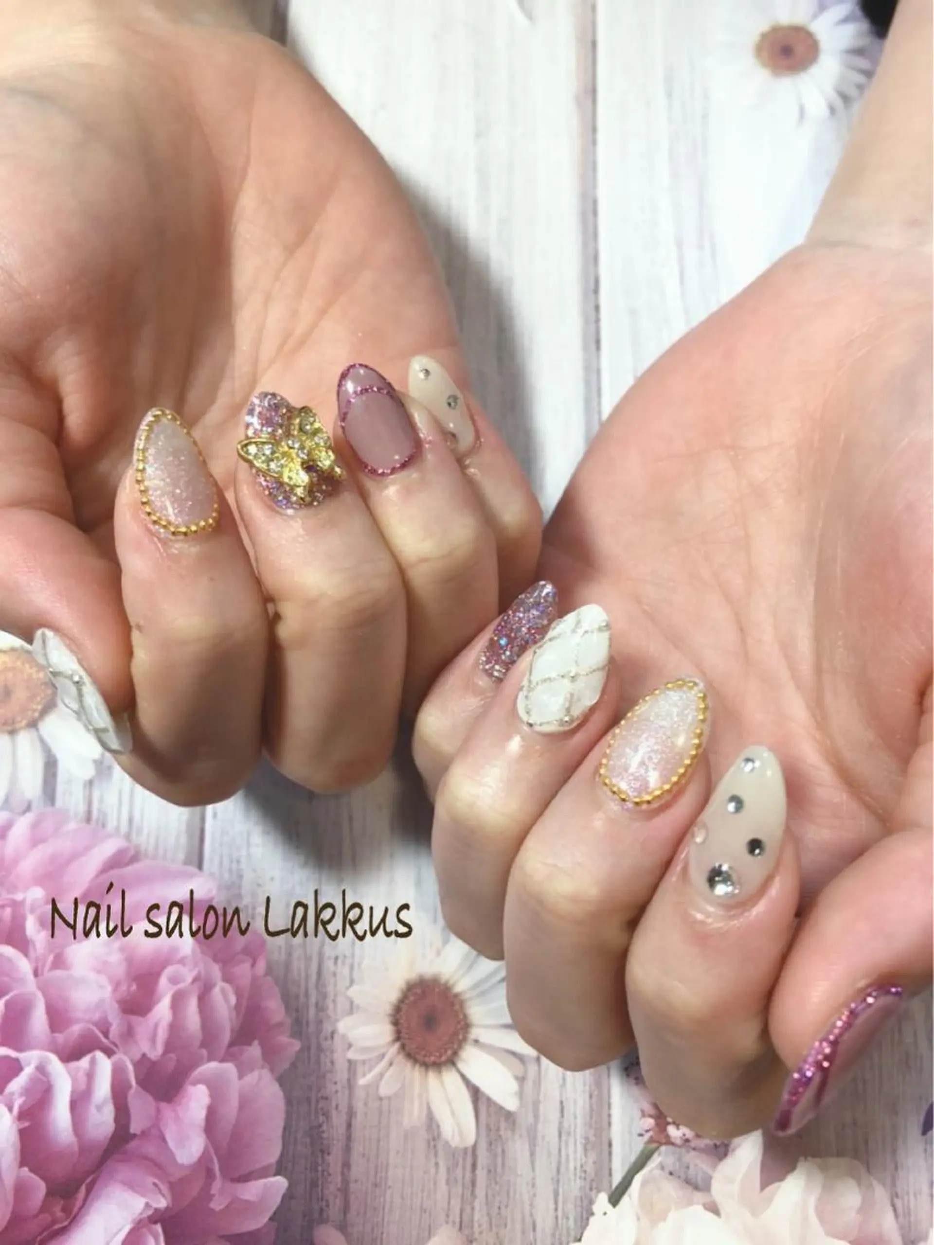 ネイル Lakkus T－CHIのネイルデザイン