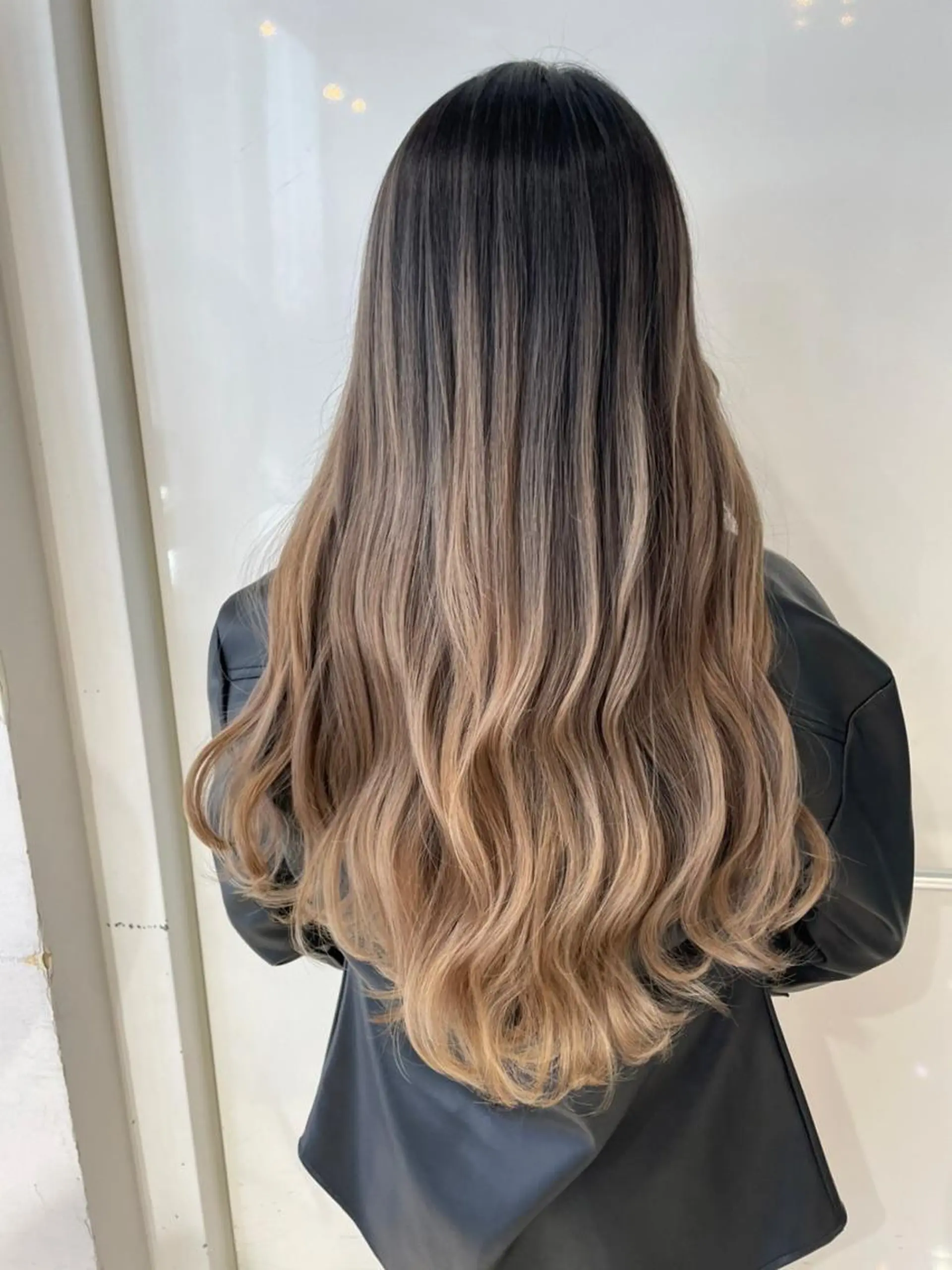 セミロング ウルフカット 公式 Ease by amble luxeのヘアスタイル