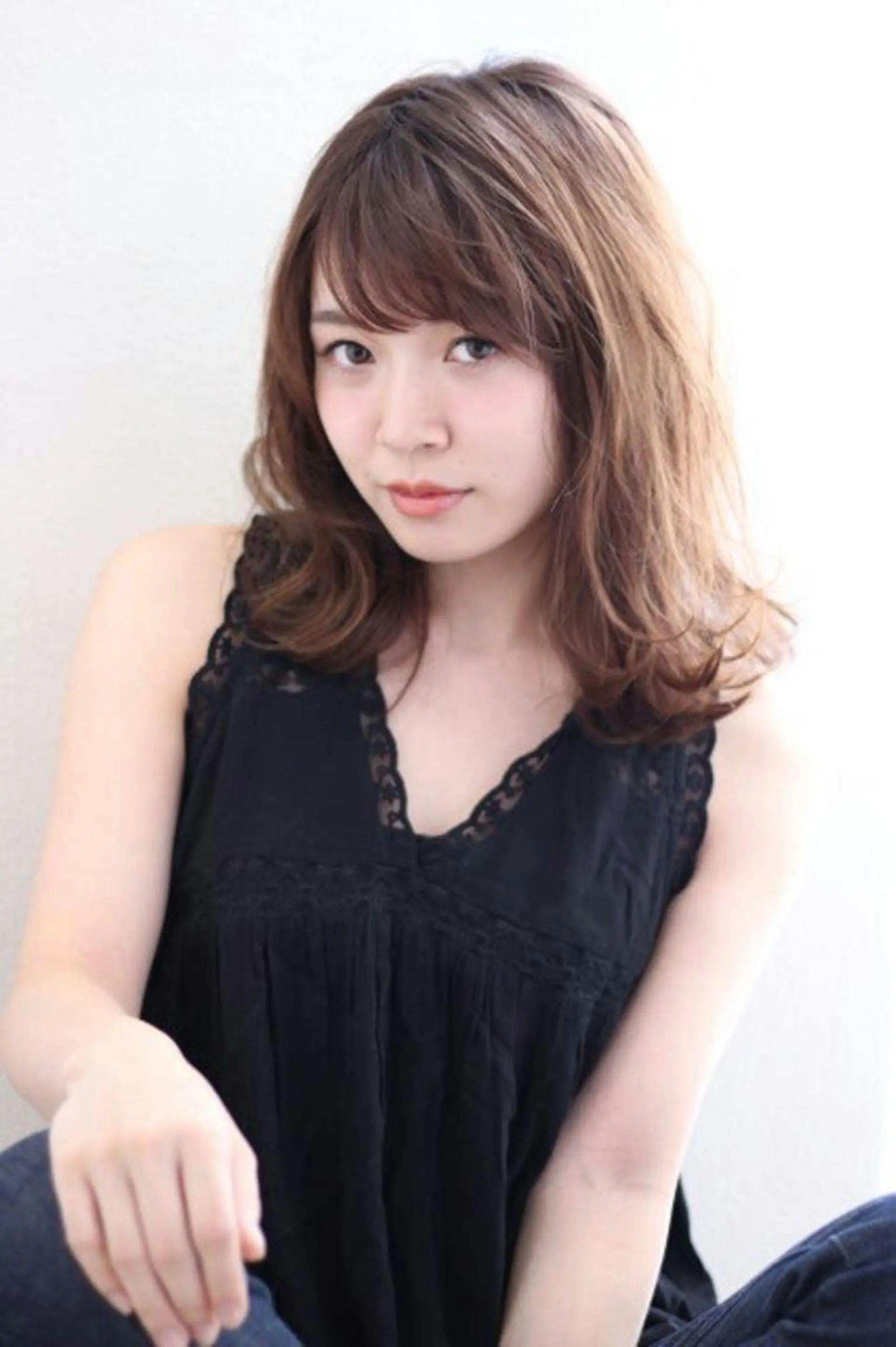 ミディアム 外ハネヘア 鎌倉 彩のヘアスタイル