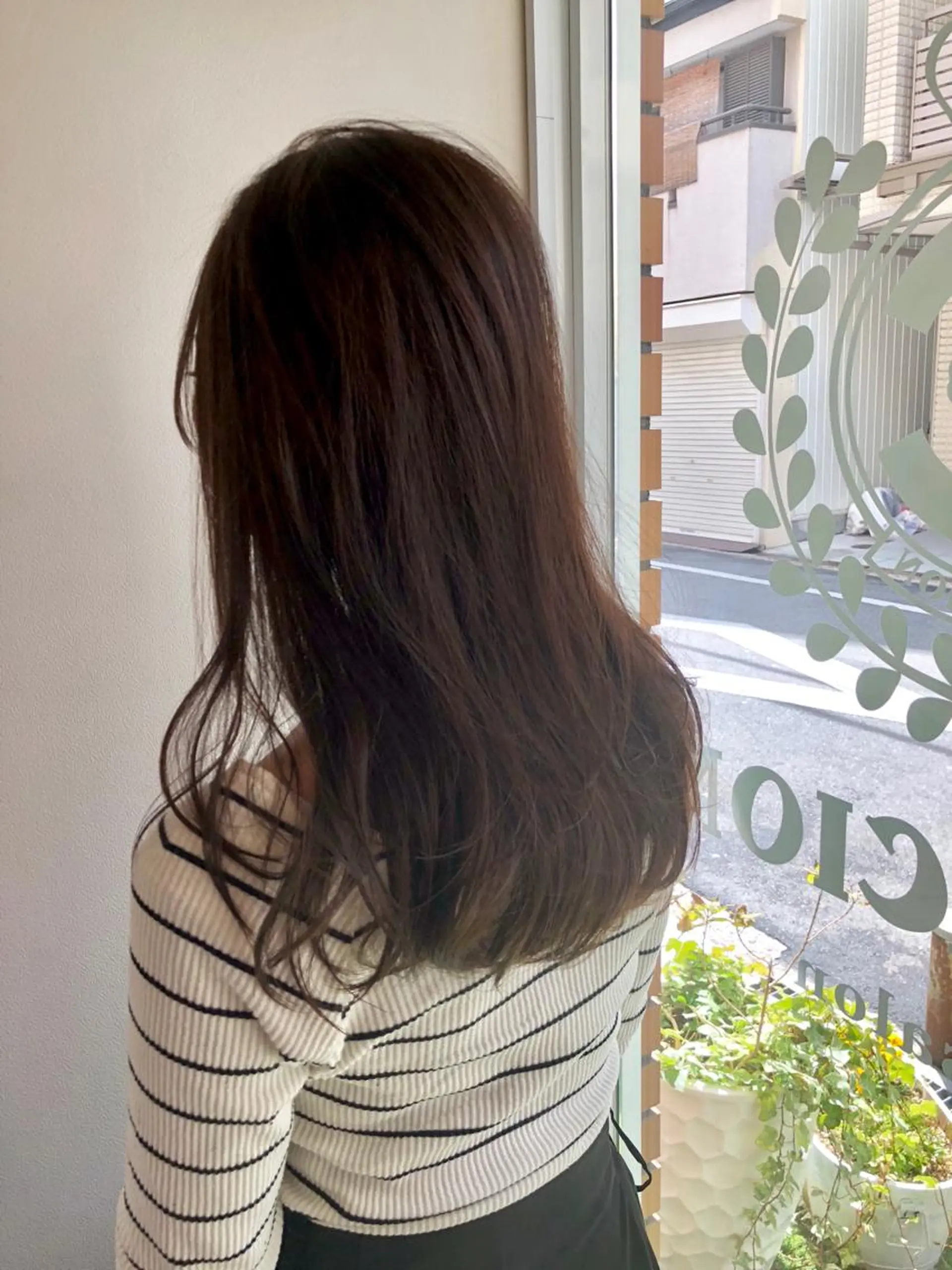 セミロング アッシュ カット ヘアカラー トリートメント ＨＩ ROのヘアスタイル