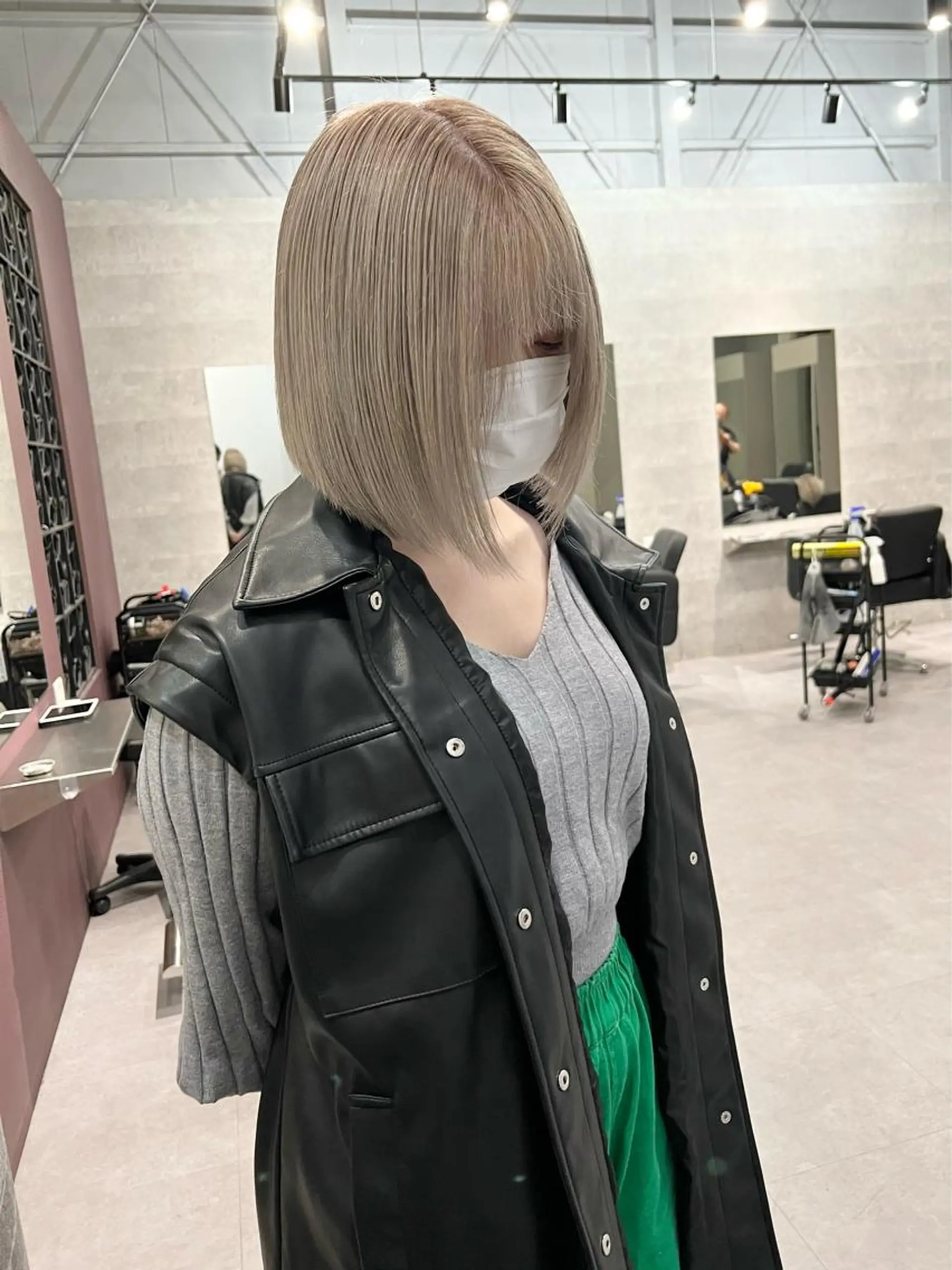 ショート カラー バレイヤージュ ブリーチ ケアブリーチ デザインカラー ダブルカラー Via officialのヘアスタイル