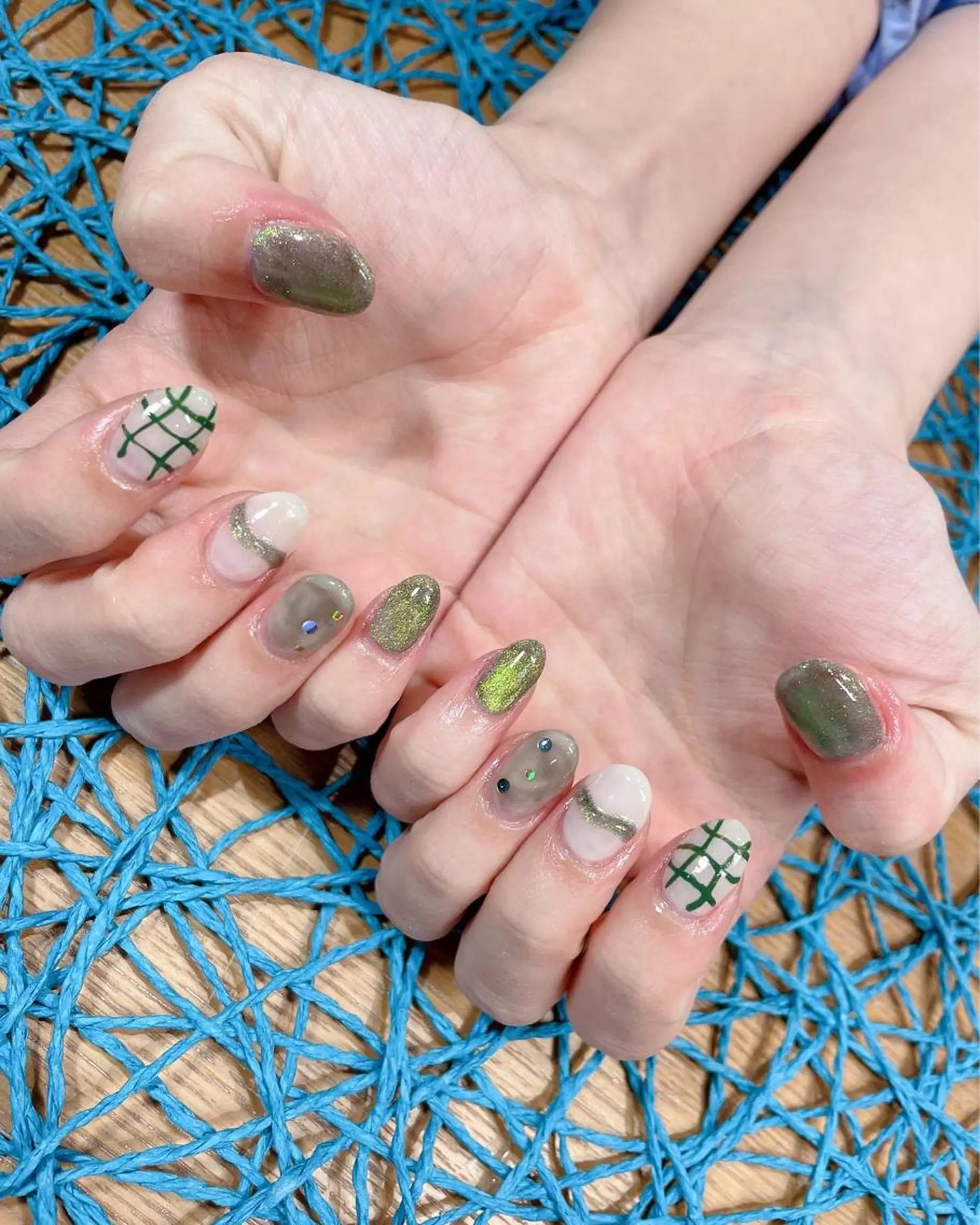 ネイル iiloo aromaworksのネイルデザイン