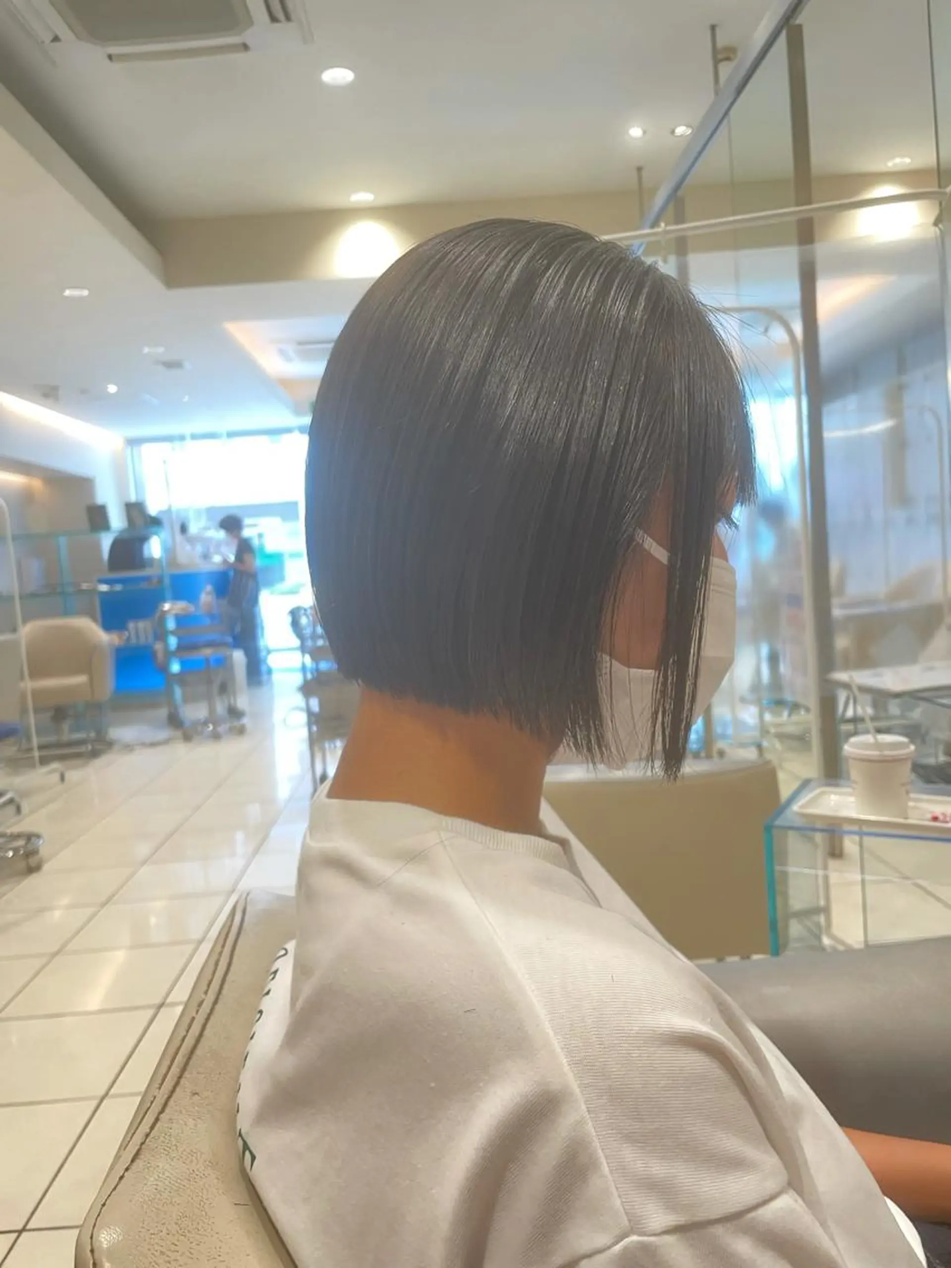 ショート MODEks eau 佐藤優志のヘアスタイル