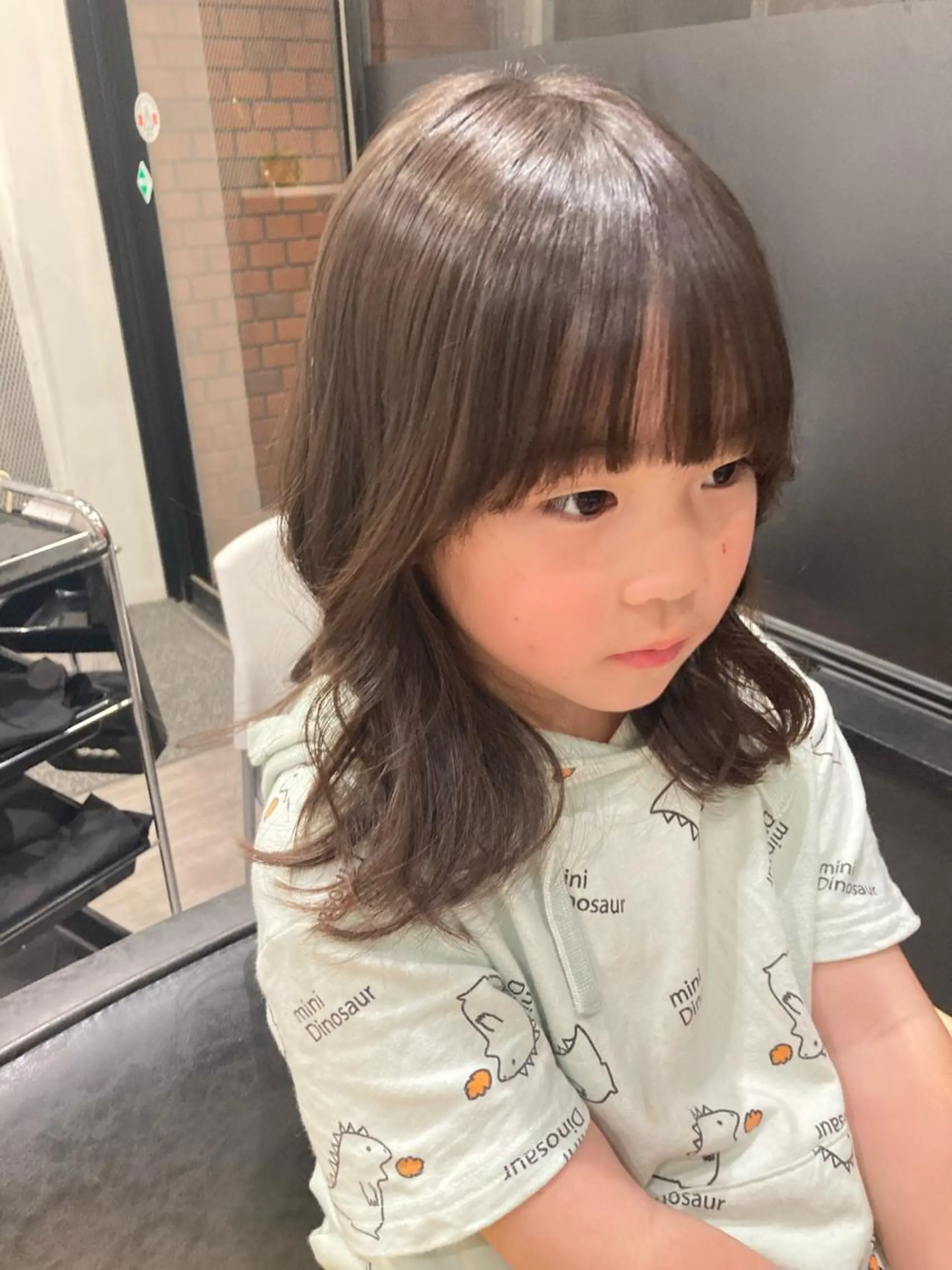 セミロング キッズ ✂️carina✂️ ハイトーンカラー🤩のヘアスタイル