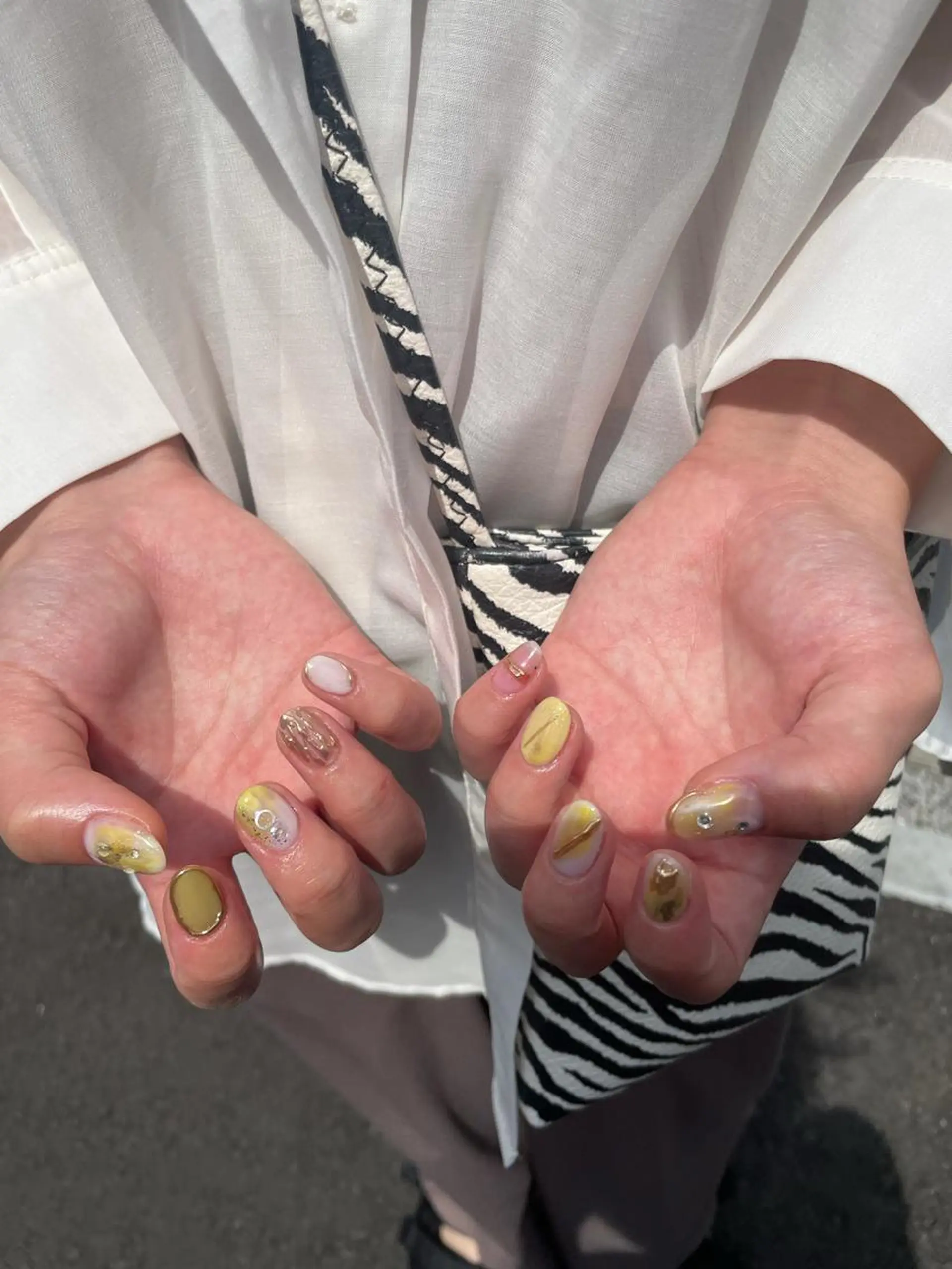 ネイル アートネイル クリアネイル グリーン ミラーネイル ニュアンスネイル MH_ Nailのネイルデザイン