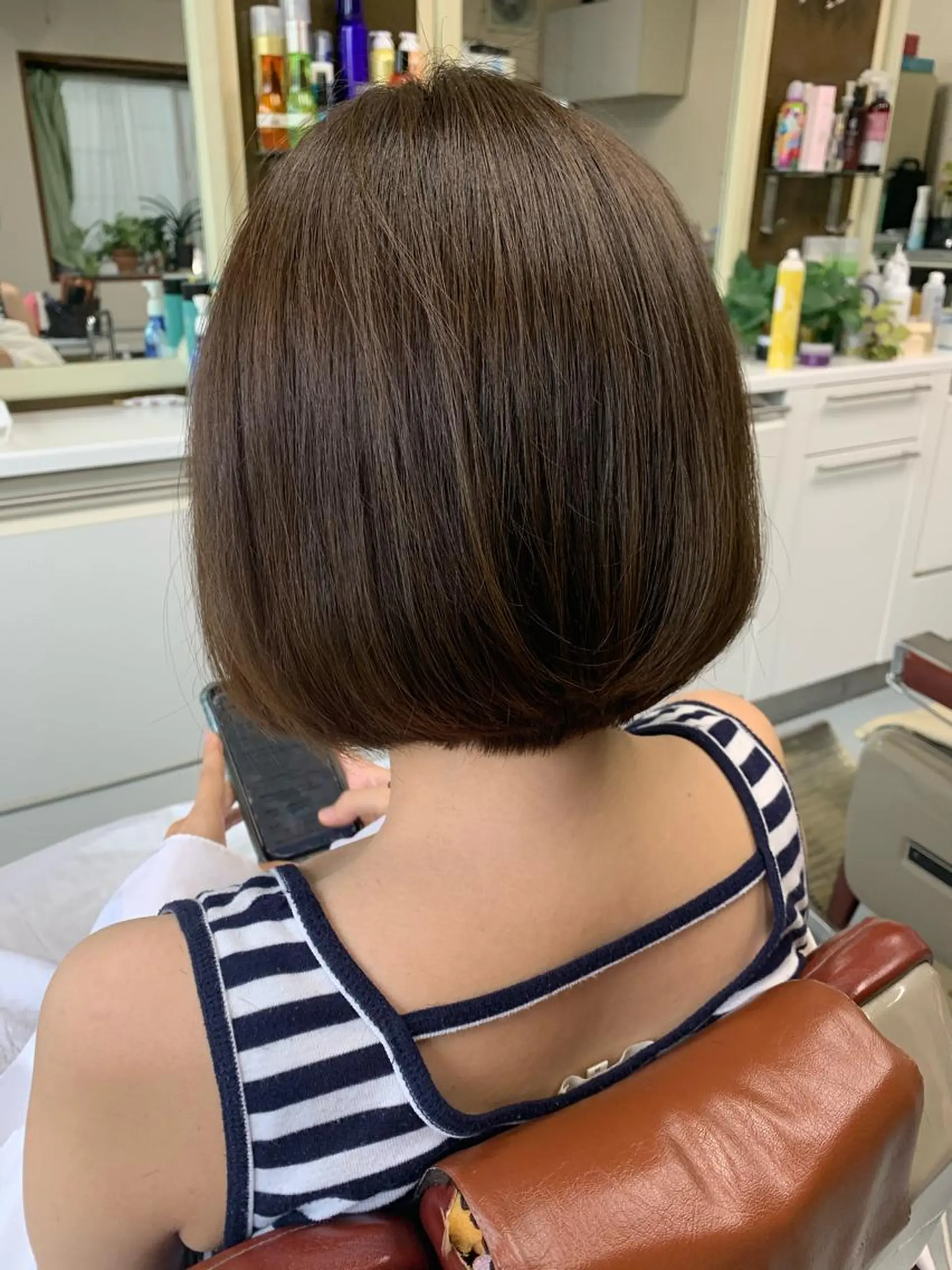 カラー ボブ カット ヘアカラー トリートメント ストウ ナナエのヘアスタイル