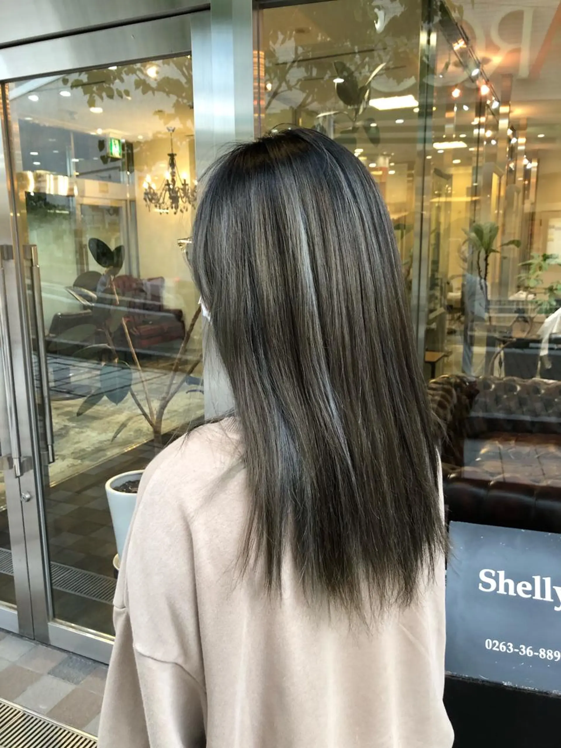 ロング ハイライト キノシタ ナオユキのヘアスタイル