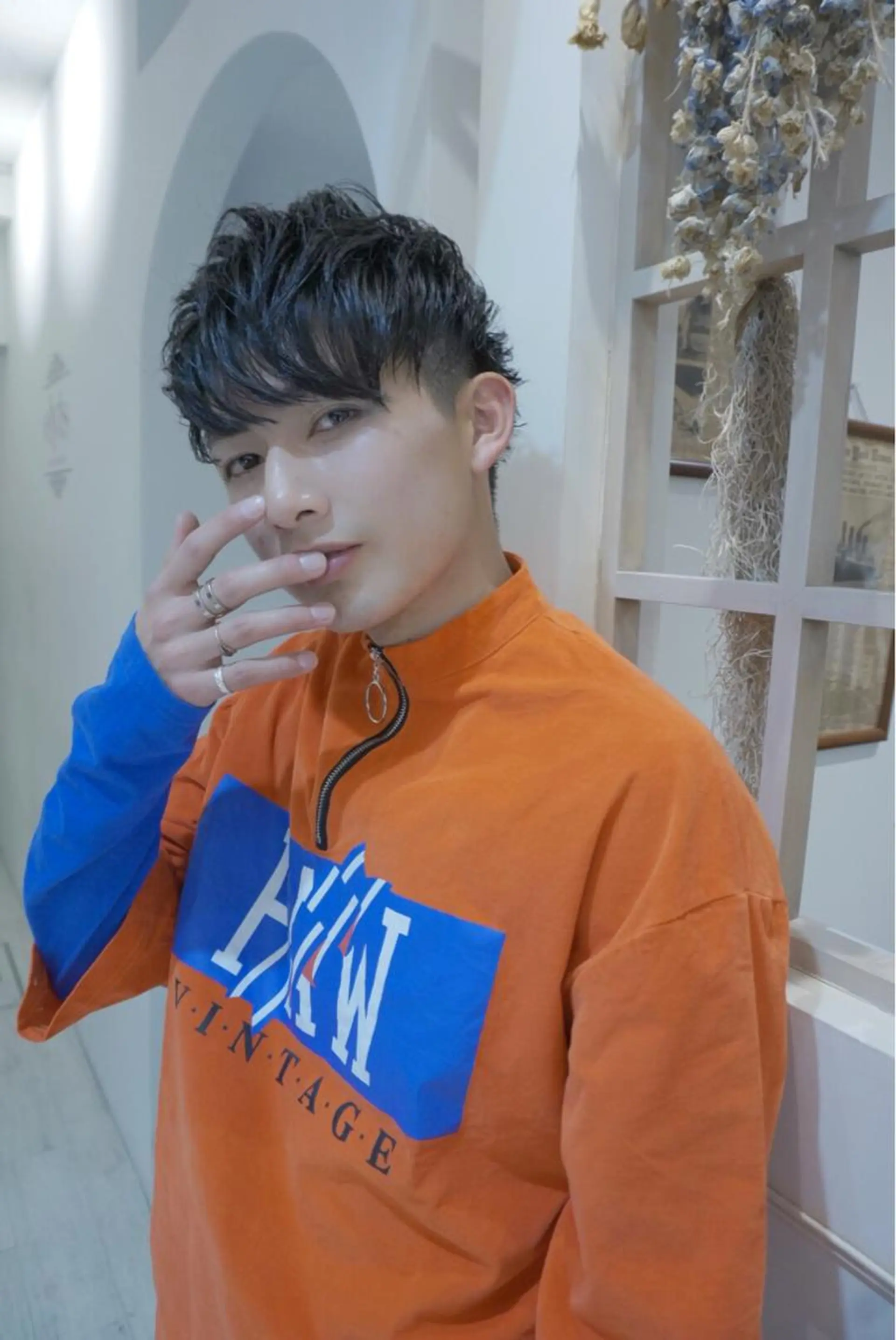 ヘアアレンジ メンズ シールエクステ メンズブリーチ メンズハイライト メンズインナーカラー メンズ韓国風 カット パーマ 🦋韓国hair🦋 エクステ店長sakiのヘアスタイル