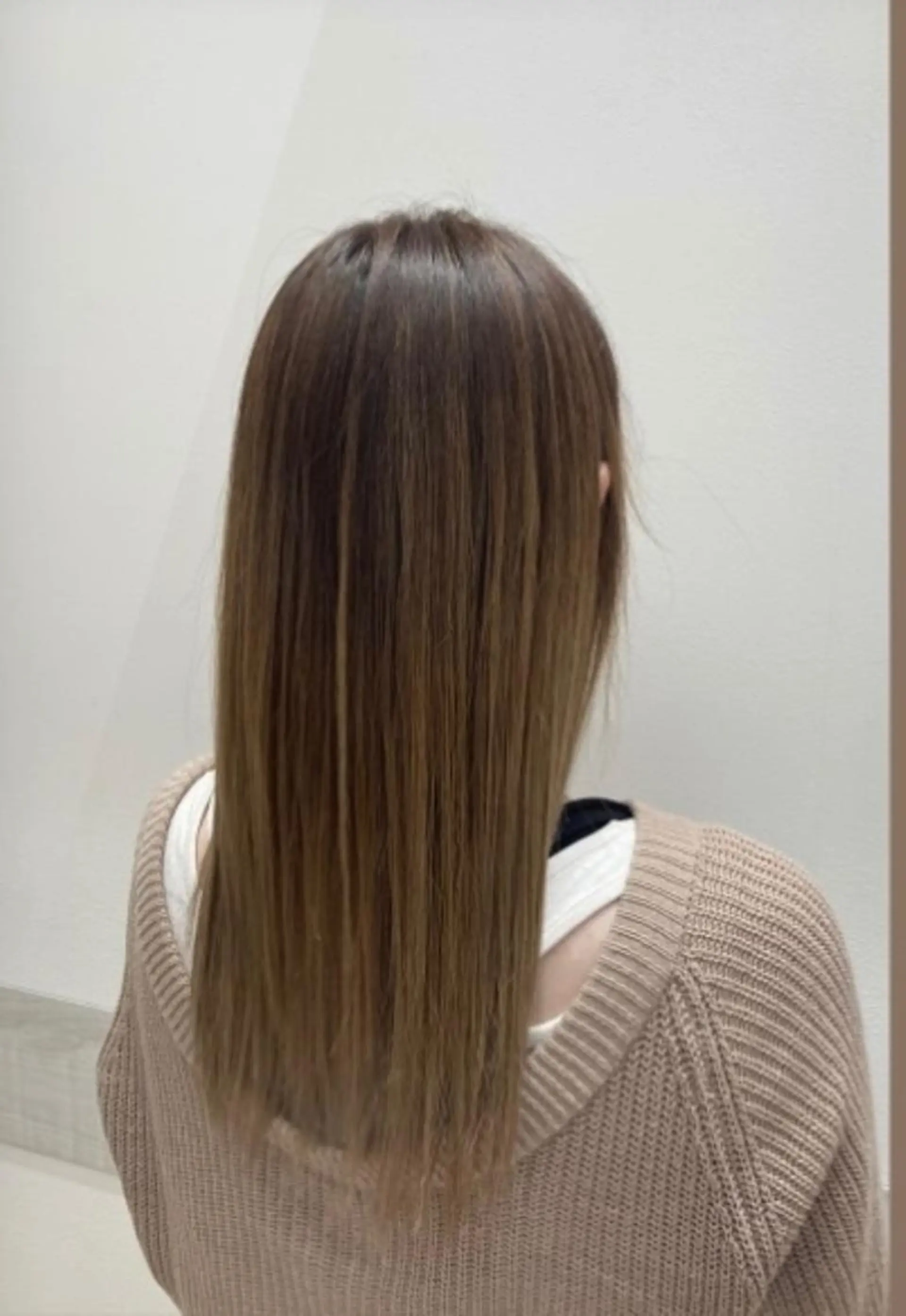 ロング パーマ ストレートパーマ 佐藤 睦月のヘアスタイル