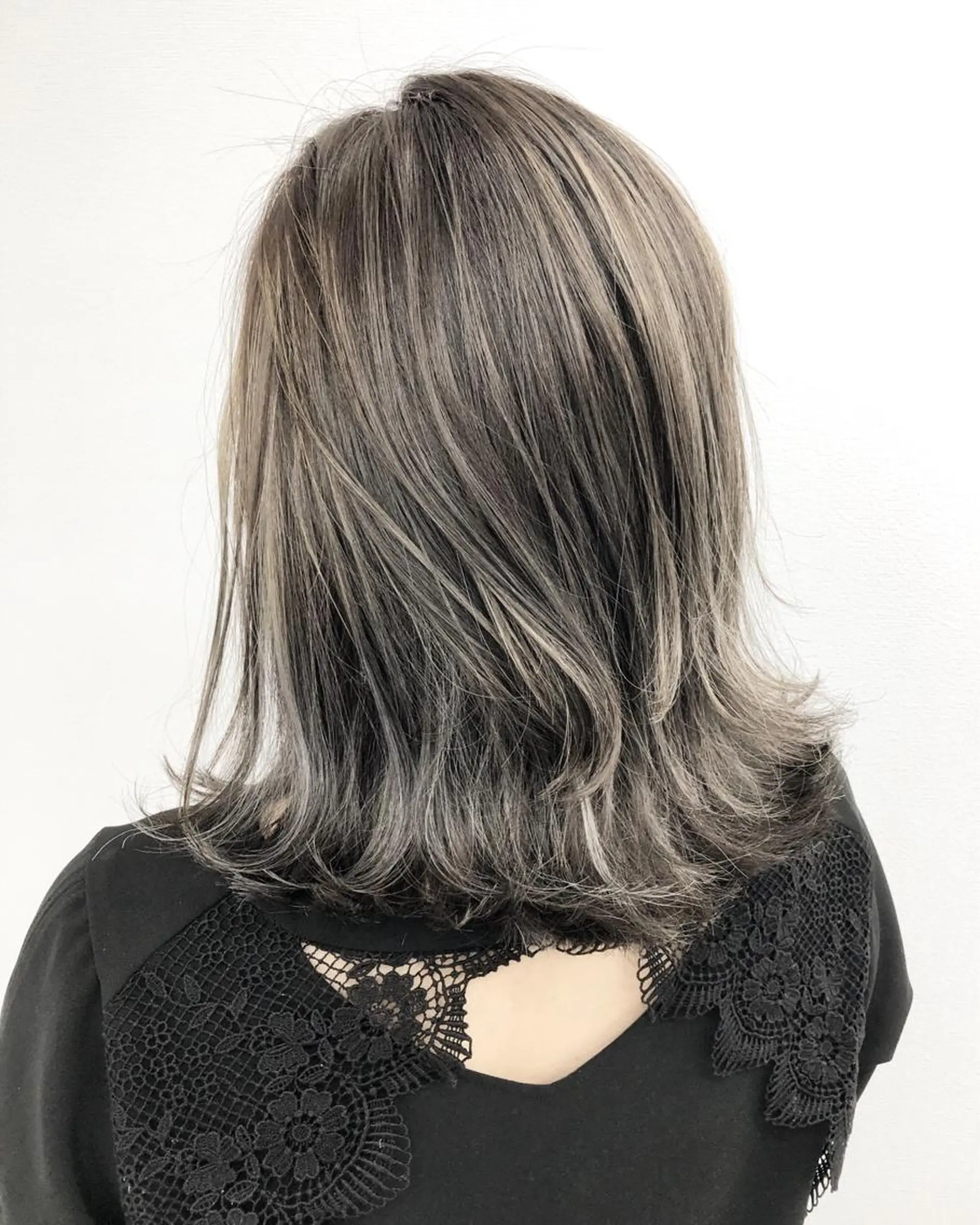 ミディアム ヘアカラー トリートメント ミルクティーカラー 🌈店長クボのヘアスタイル