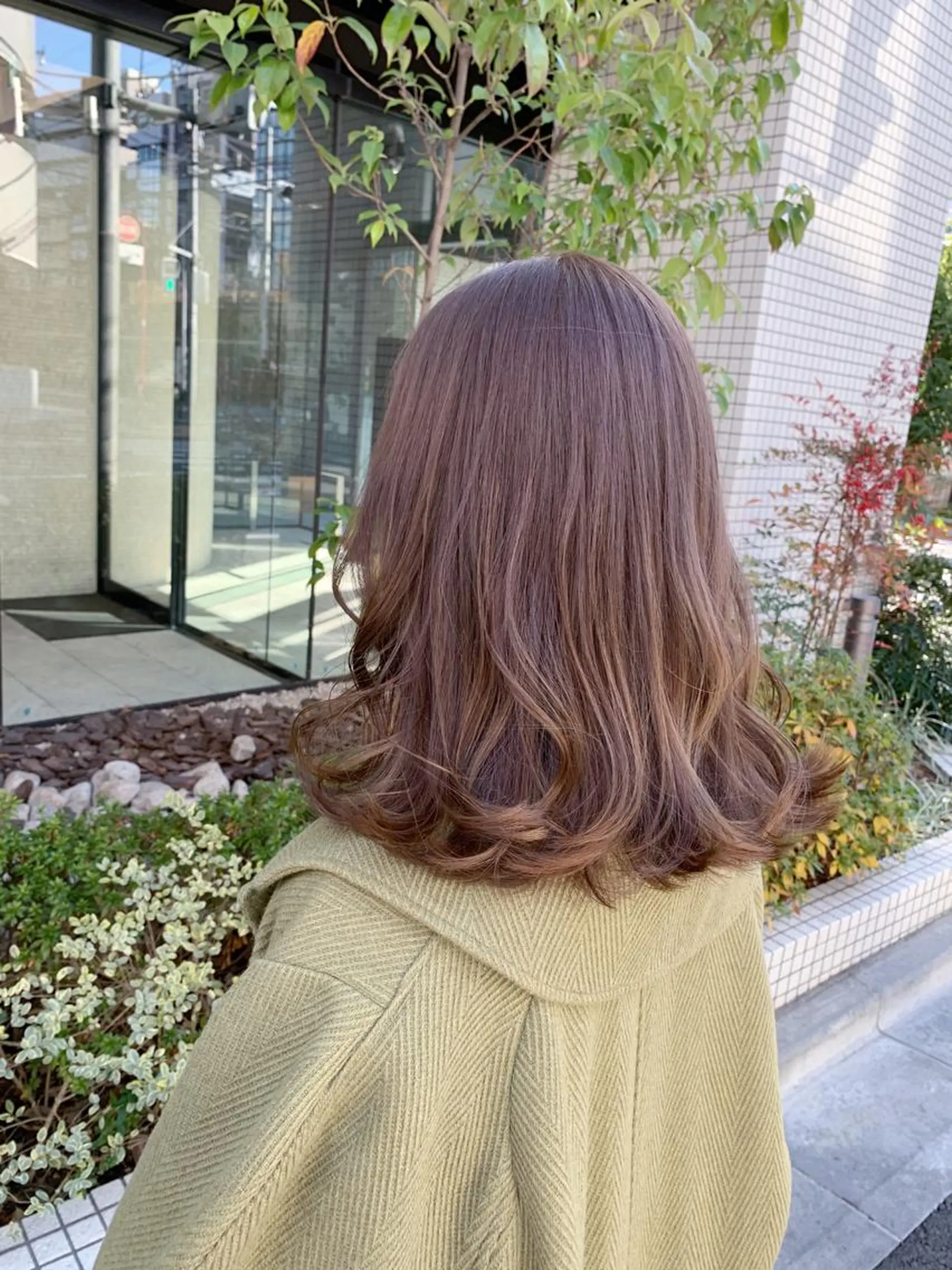 ミディアム カラー ベージュカラー ラベンダーカラー ラベンダーベージュ ヘアカラー トリートメント DUMBO所属・【完全マンツー 恵比寿】佐藤 翔のヘアスタイル